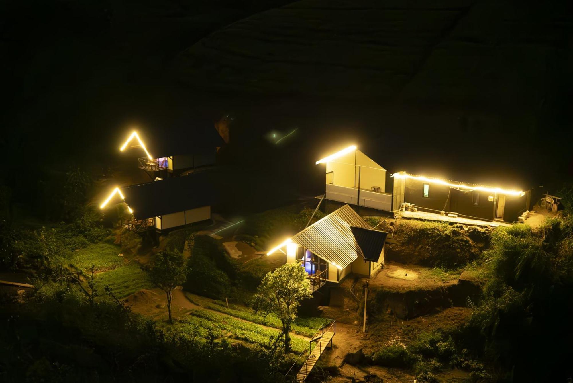 Apartment Grounder's River