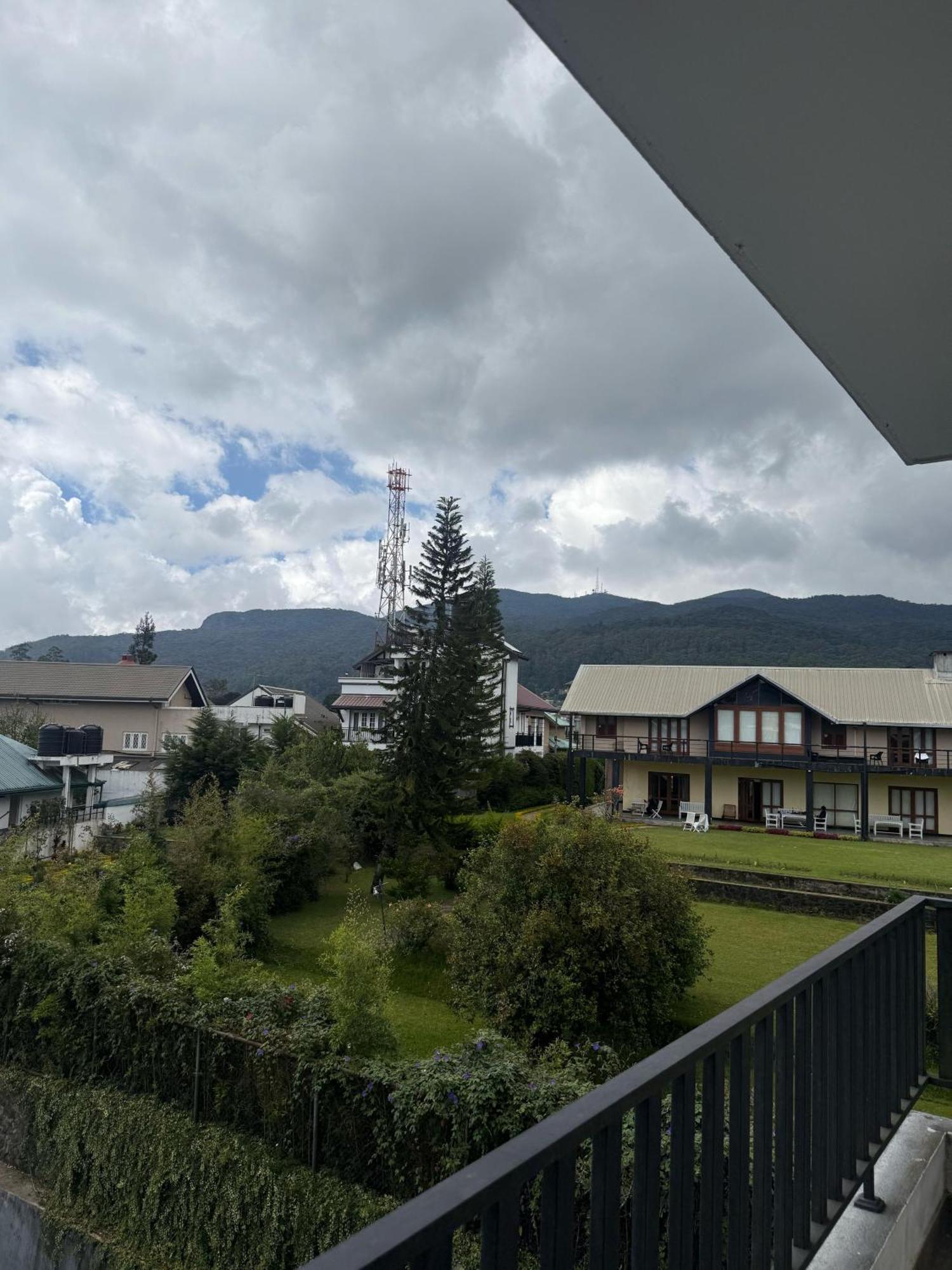 Apartment Nomentano Blue -luxury Apartments- Nuwara Eliya