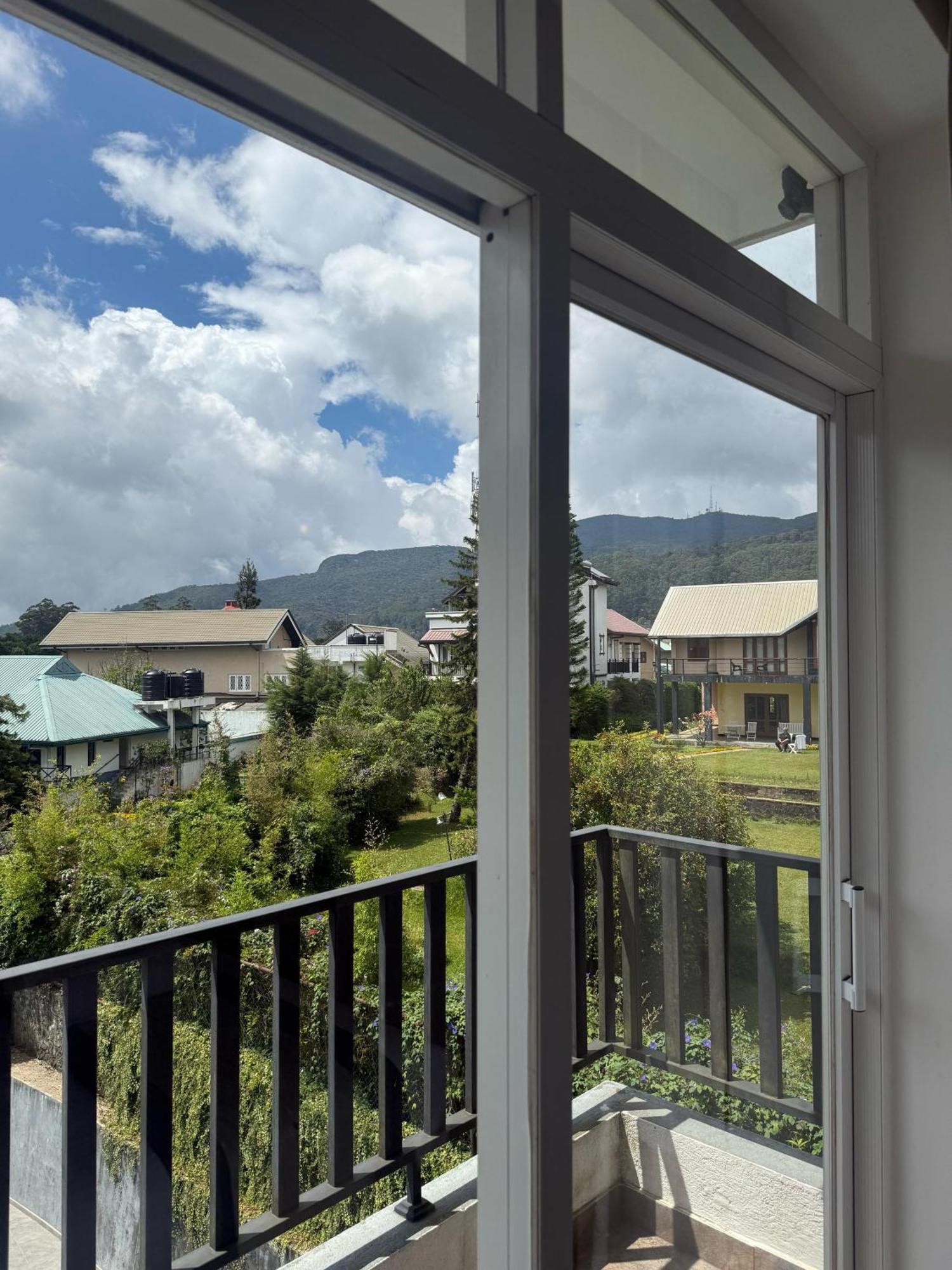 Apartment Nomentano Blue -luxury Apartments- Nuwara Eliya