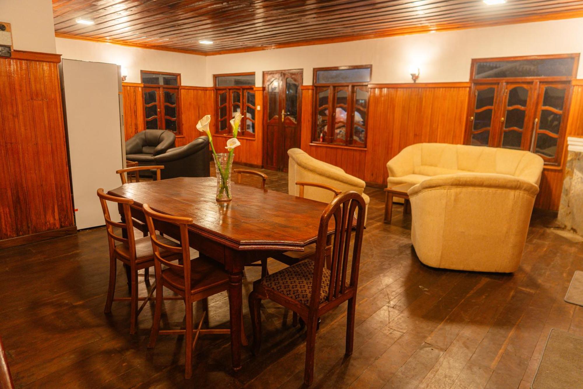 Earth And Sky Resort Nuwara Eliya