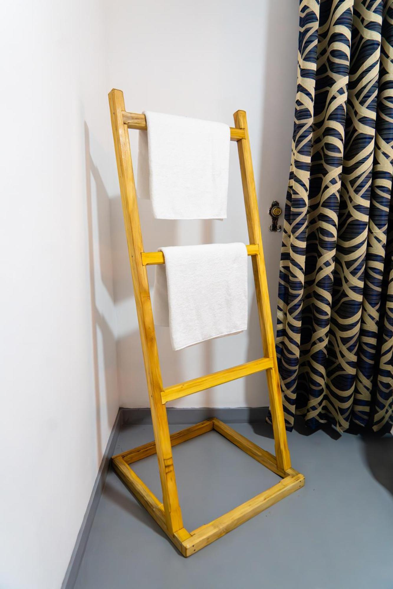 Earth And Sky * Nuwara Eliya