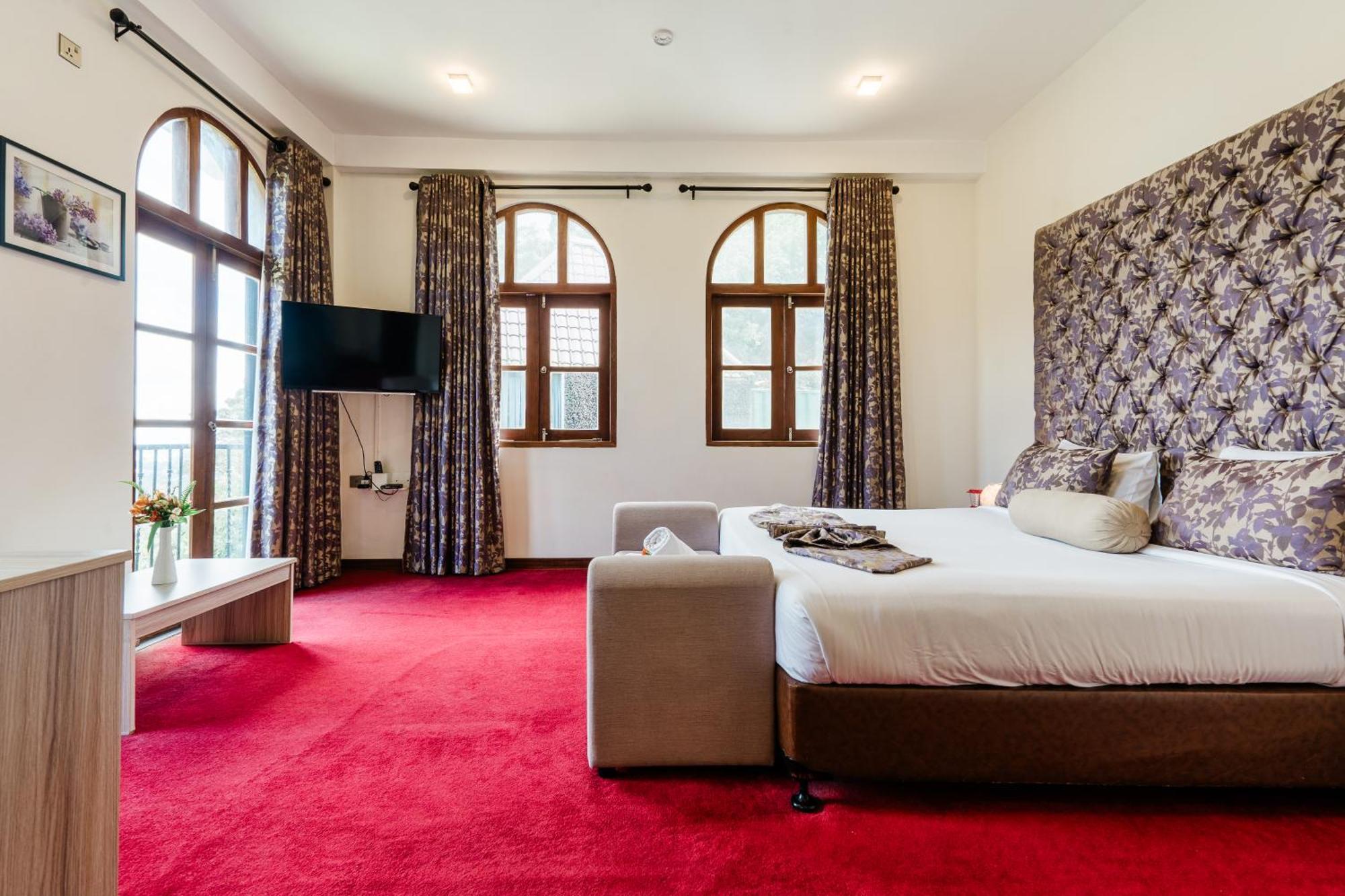 Hotel The Wind Castle Nuwara Eliya