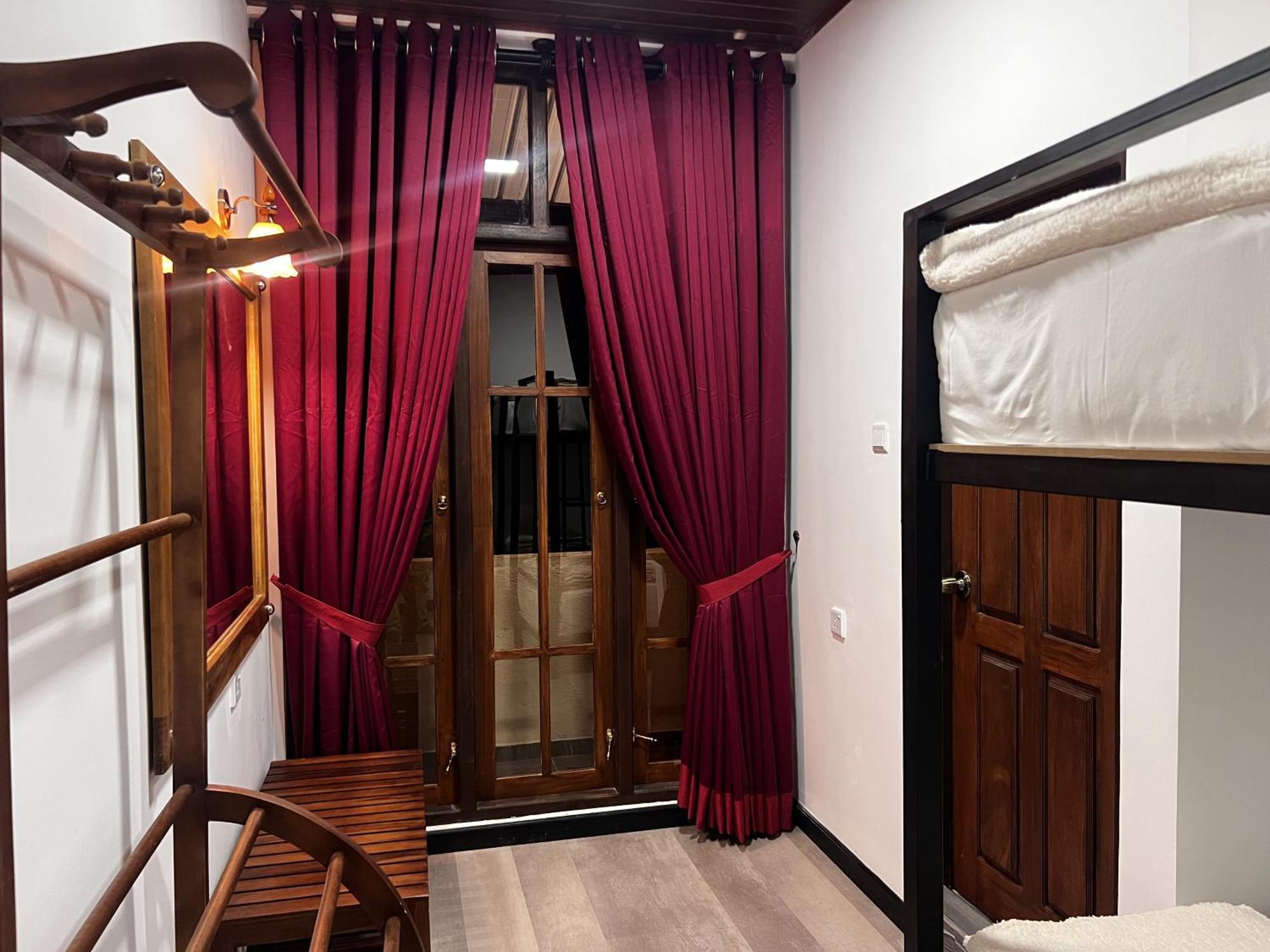 Promax Hostel Nuwara Eliya