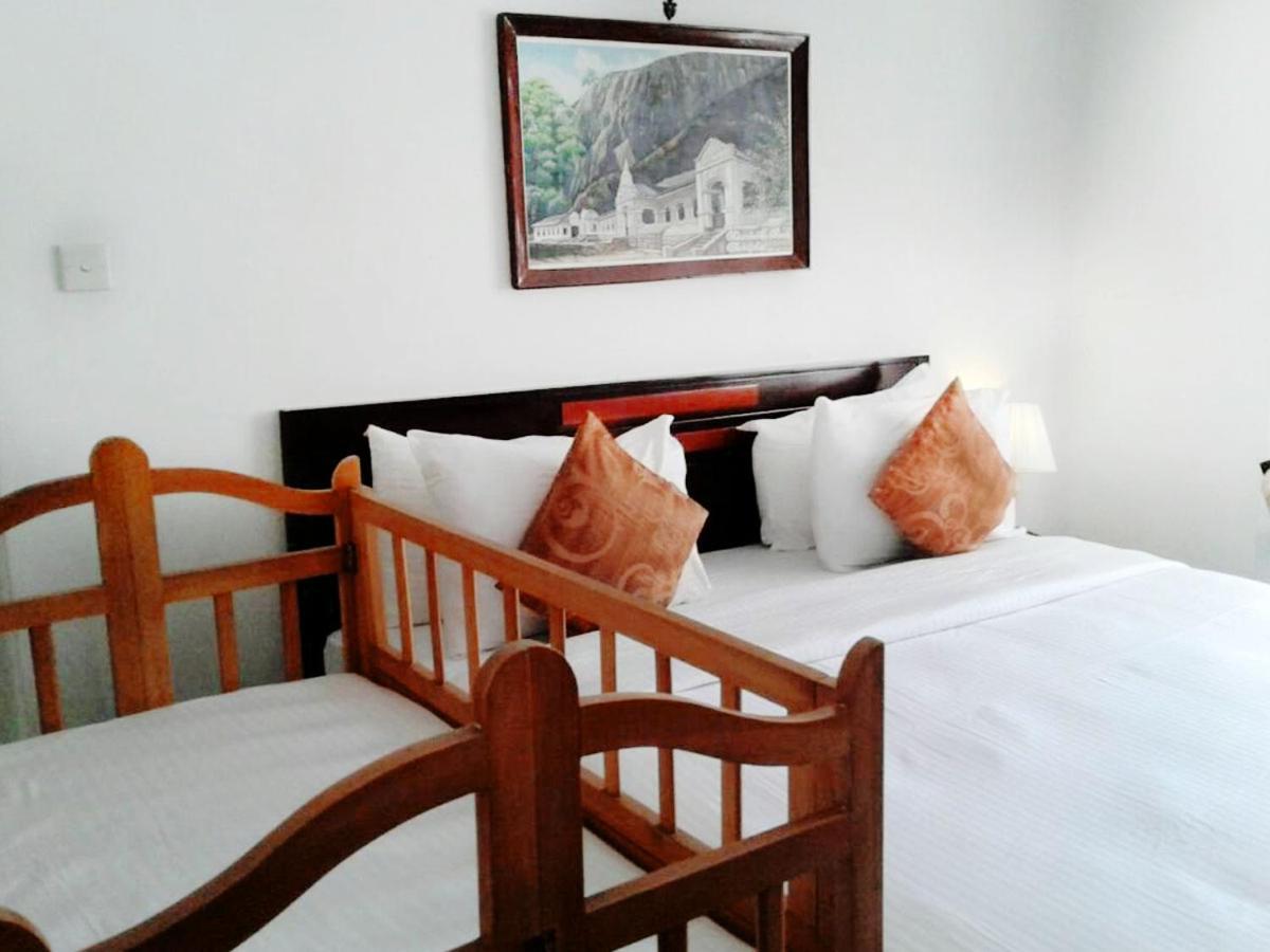 The Rock Hotel 3*