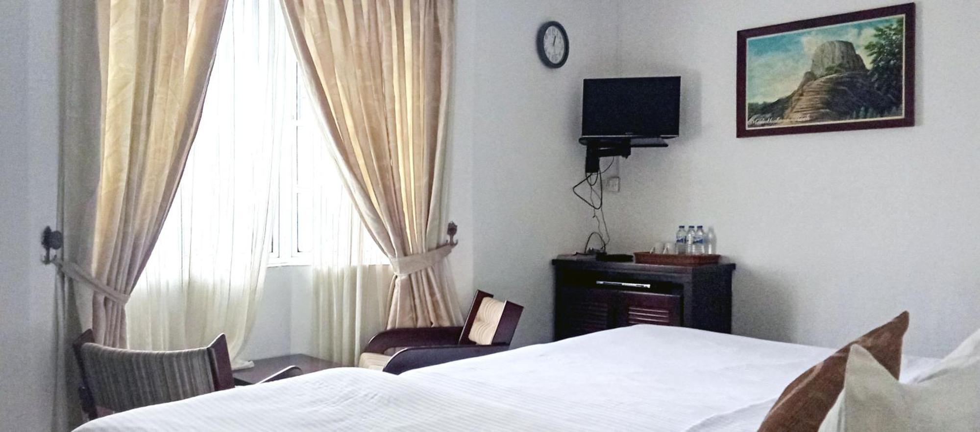 The Rock Hotel 3*
