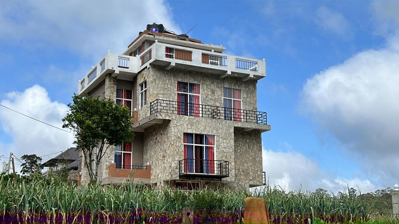 Sumari * Nuwara Eliya