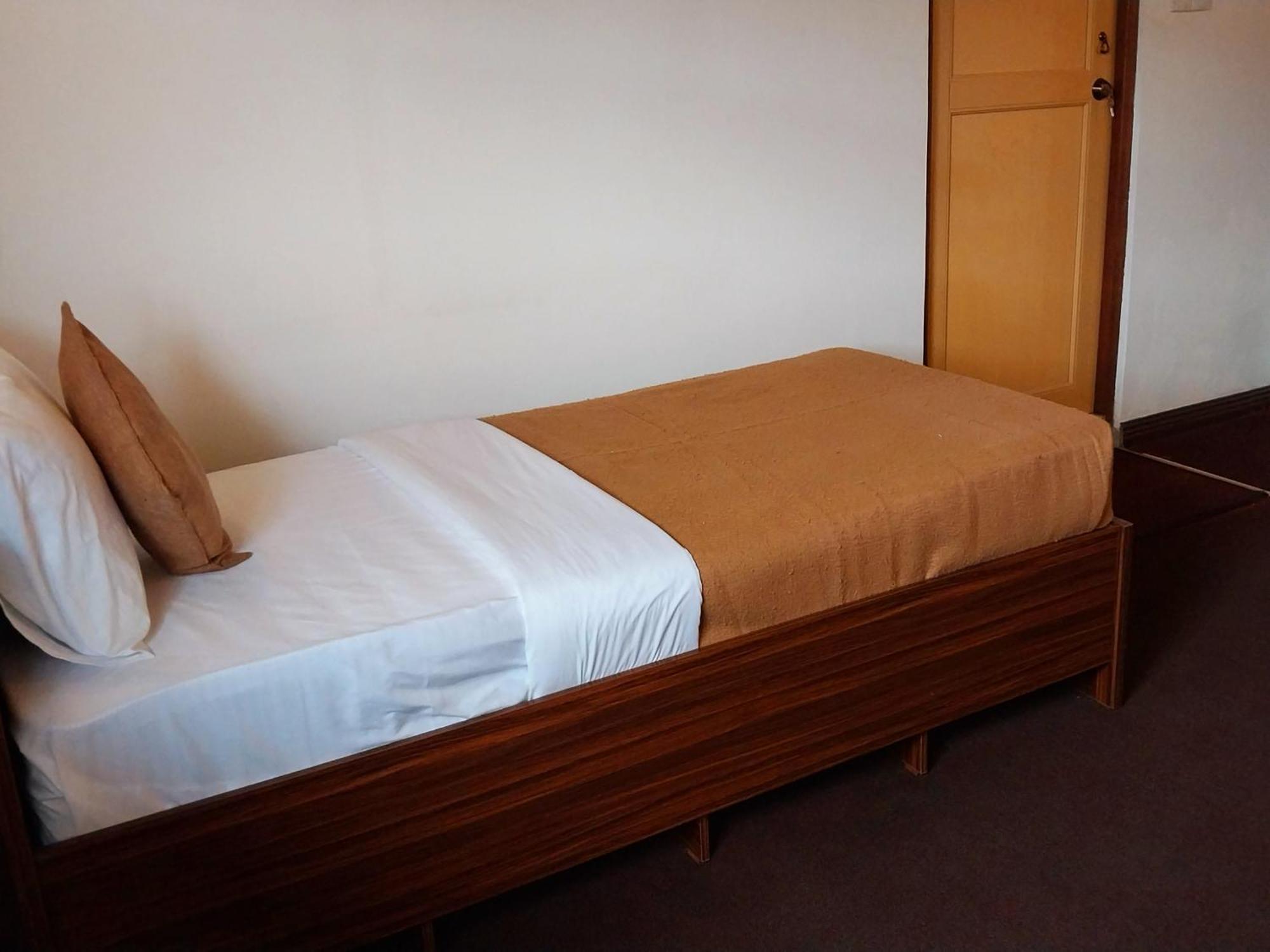 Drizzle Ridge Hotel