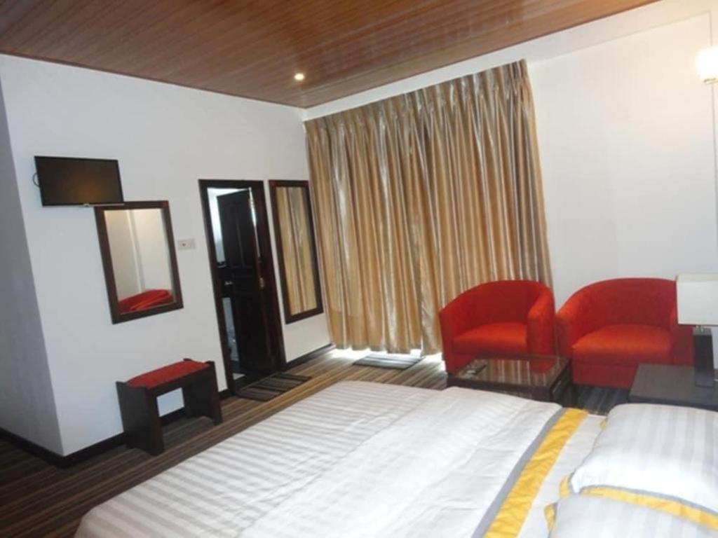 Ashley Hotel