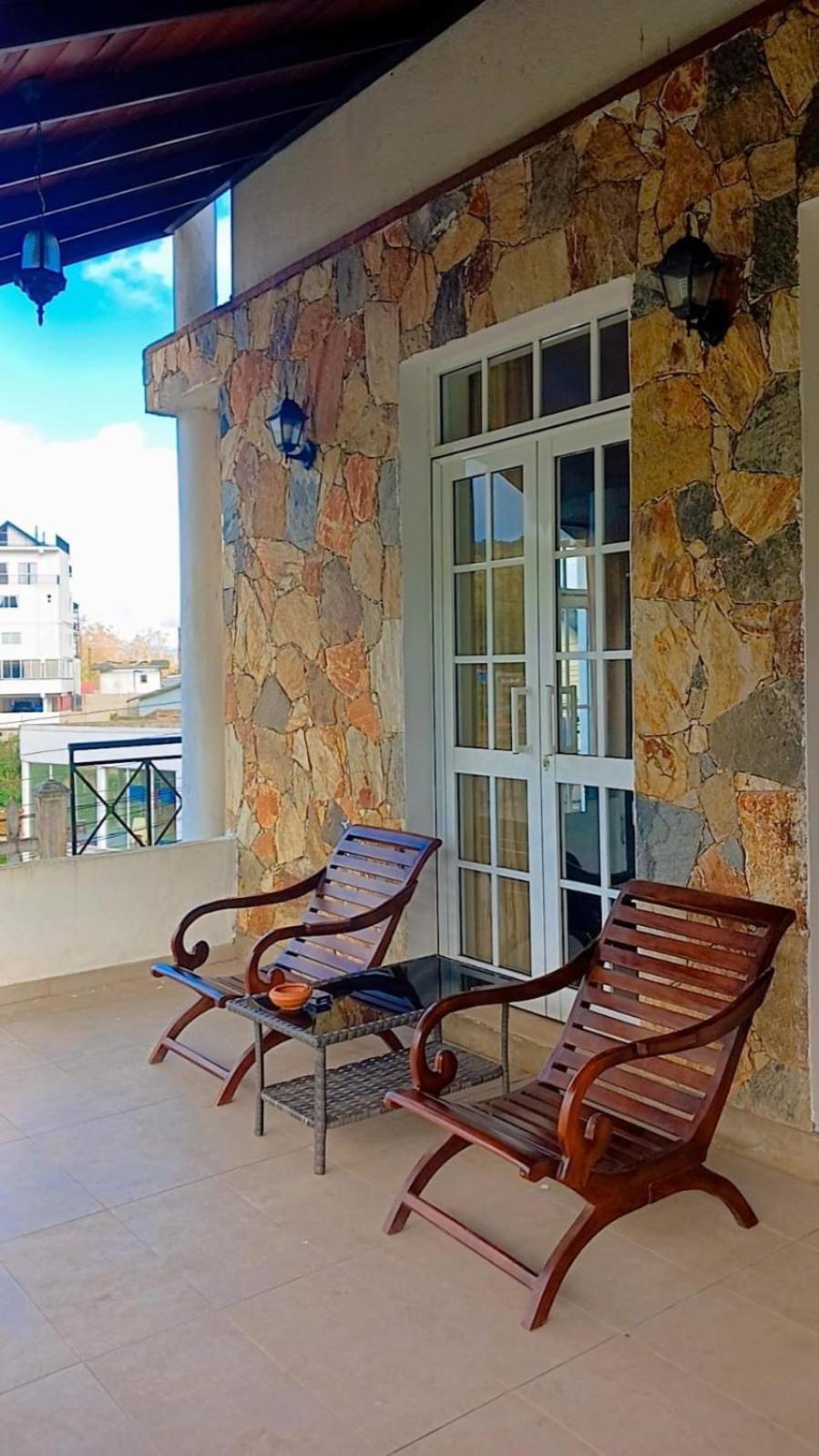 Hide Out Hills Bed & Breakfast