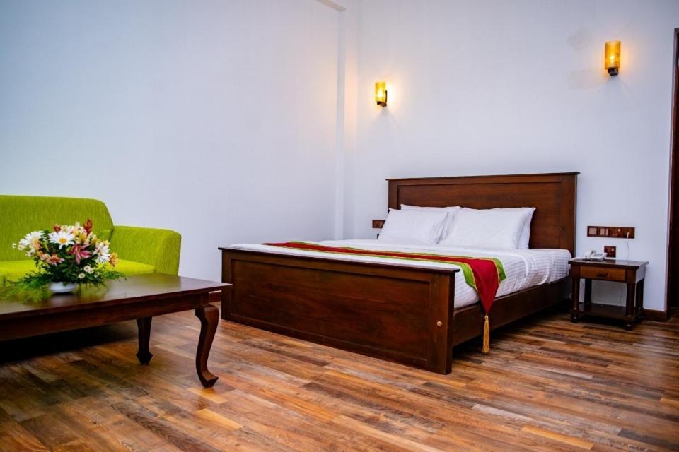 Hotel Golf Club Nuwara Eliya