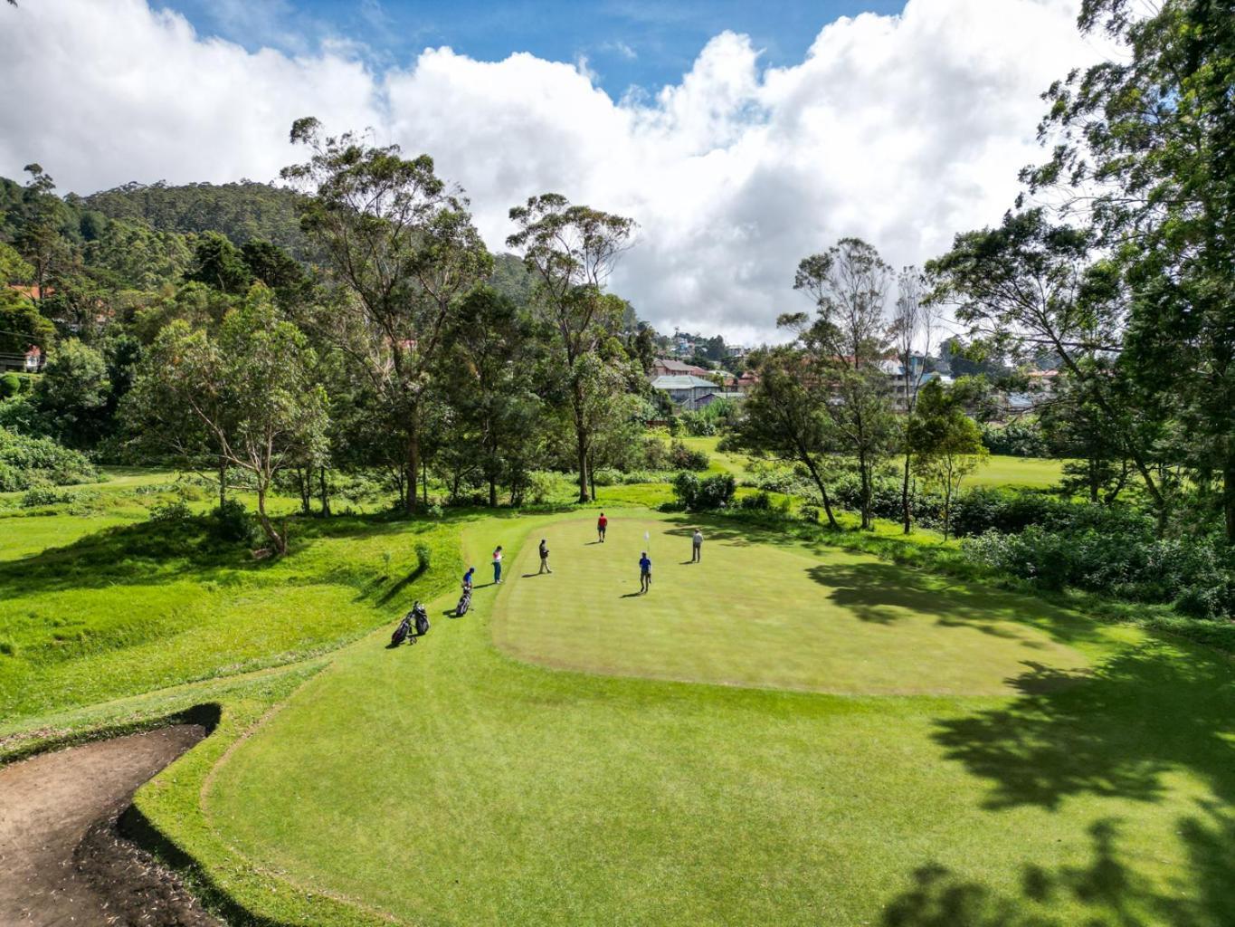 Hotel Golf Club Nuwara Eliya