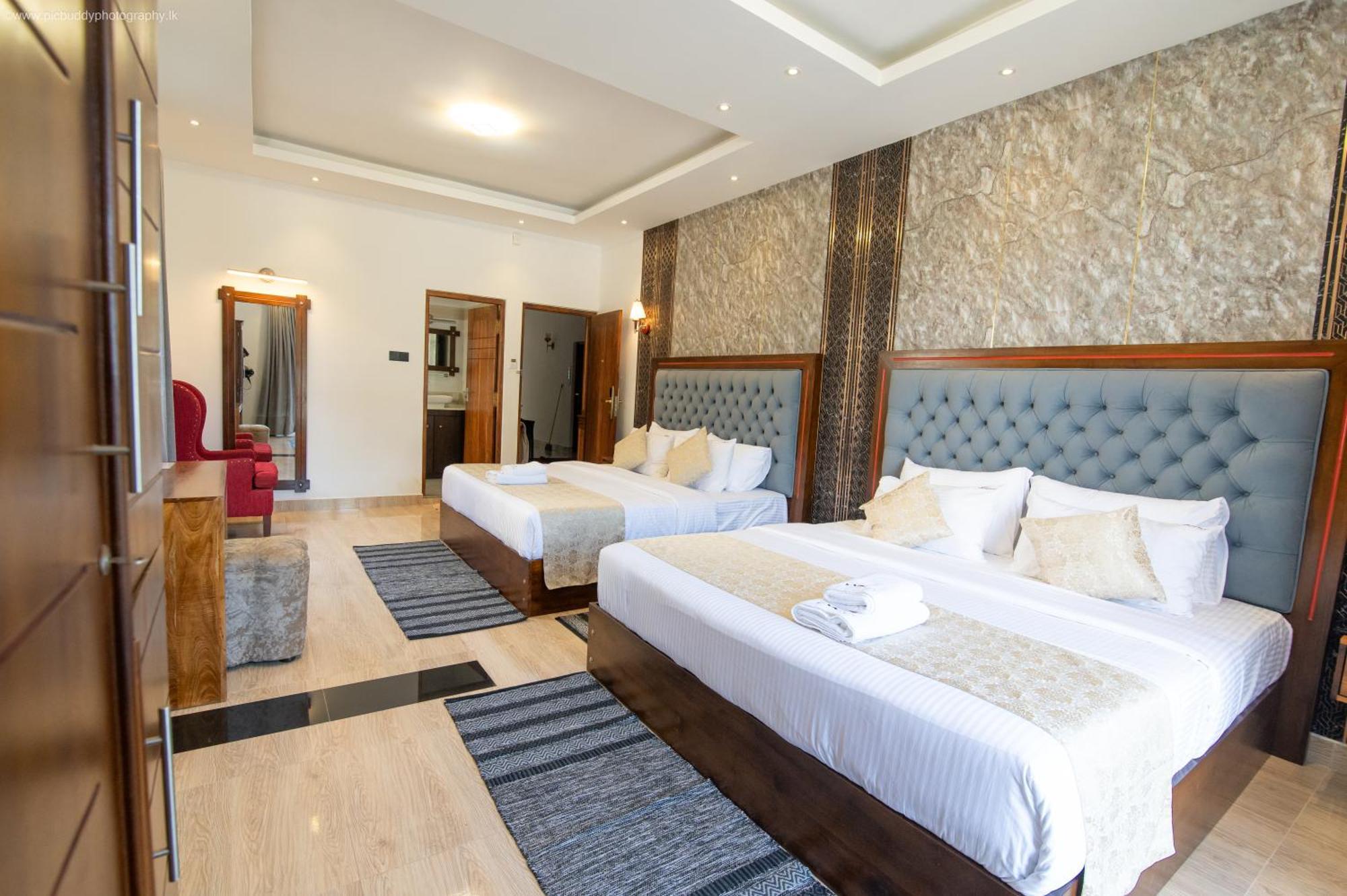 Hotel Twin Red - Luxury With Mountain View Nuwara Eliya