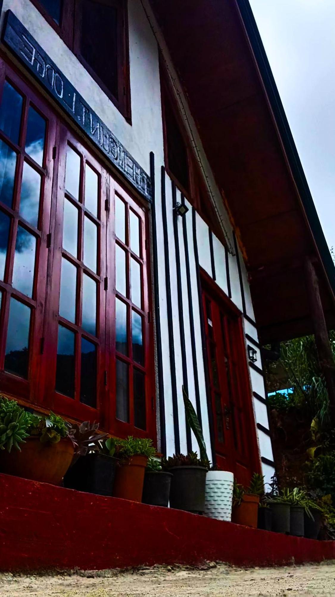 The Mount * Nuwara Eliya