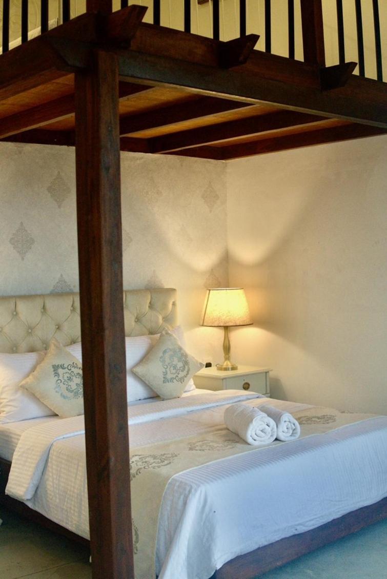 Nicholas Guest house *