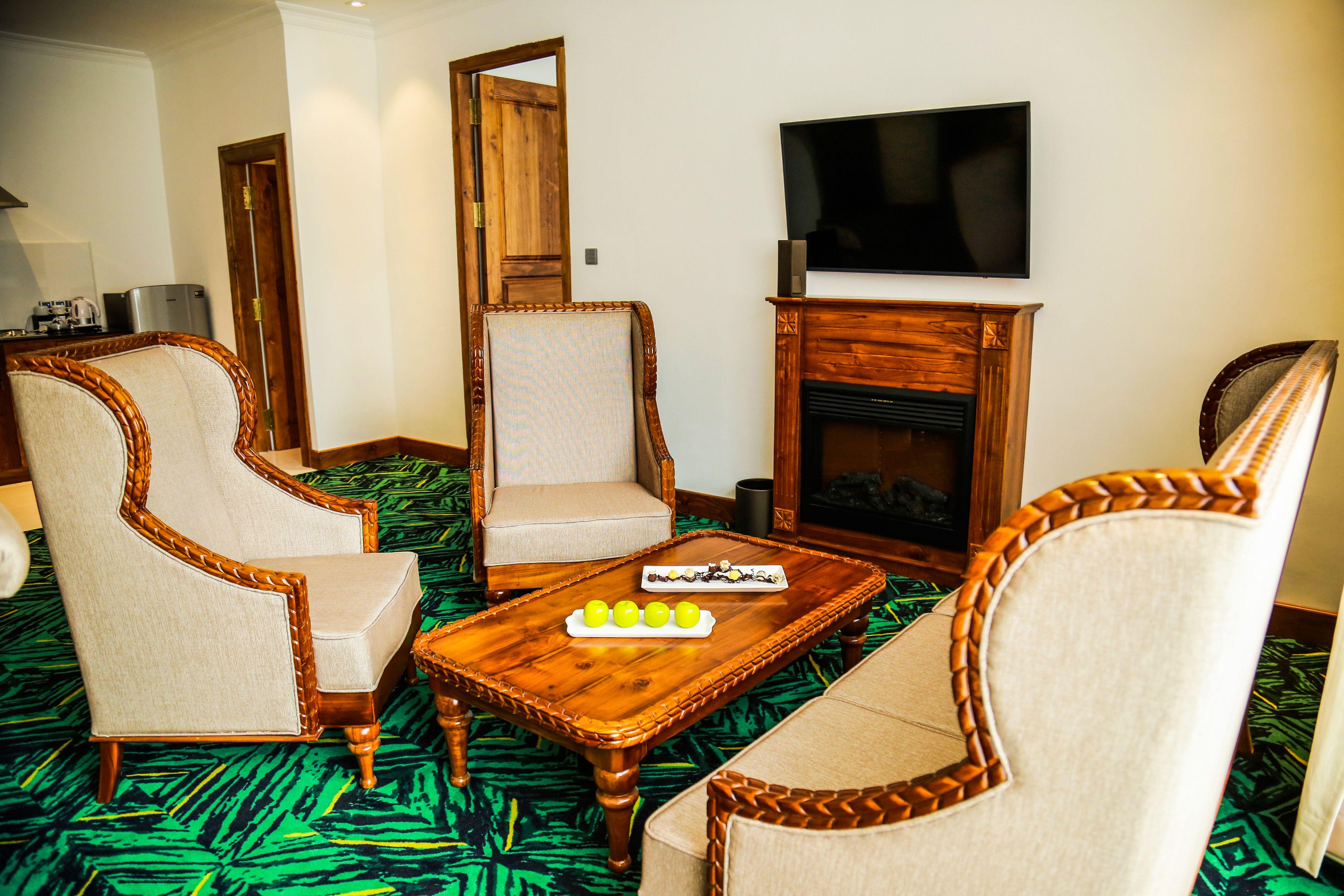 Hotel Araliya - Your Gateway To Everything In