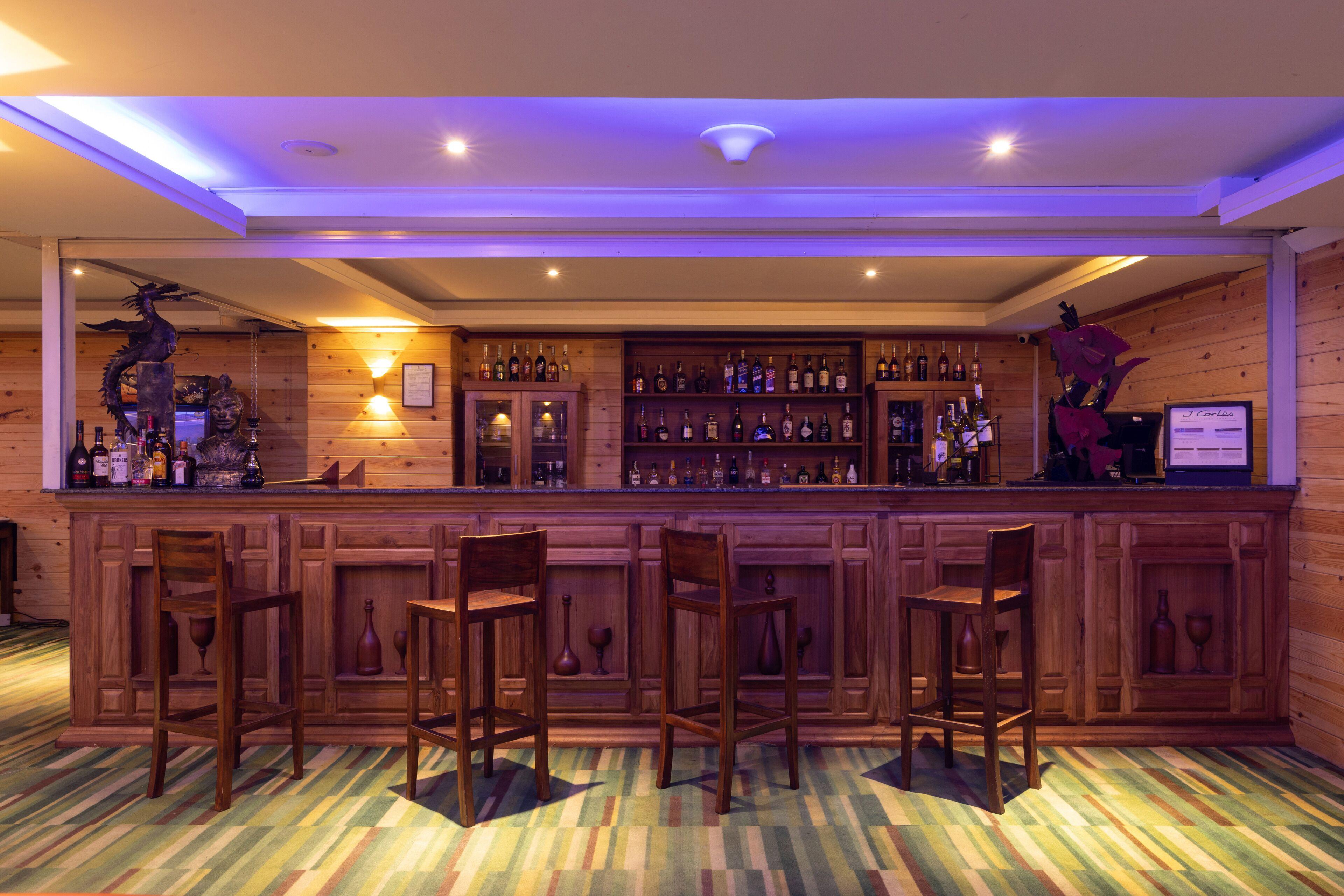 Araliya - Your Gateway To Everything In Hotel