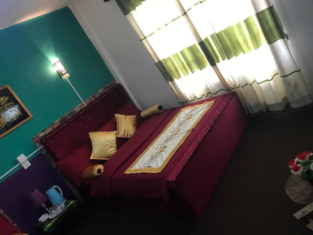 Hotel Lavender & Wood 4*