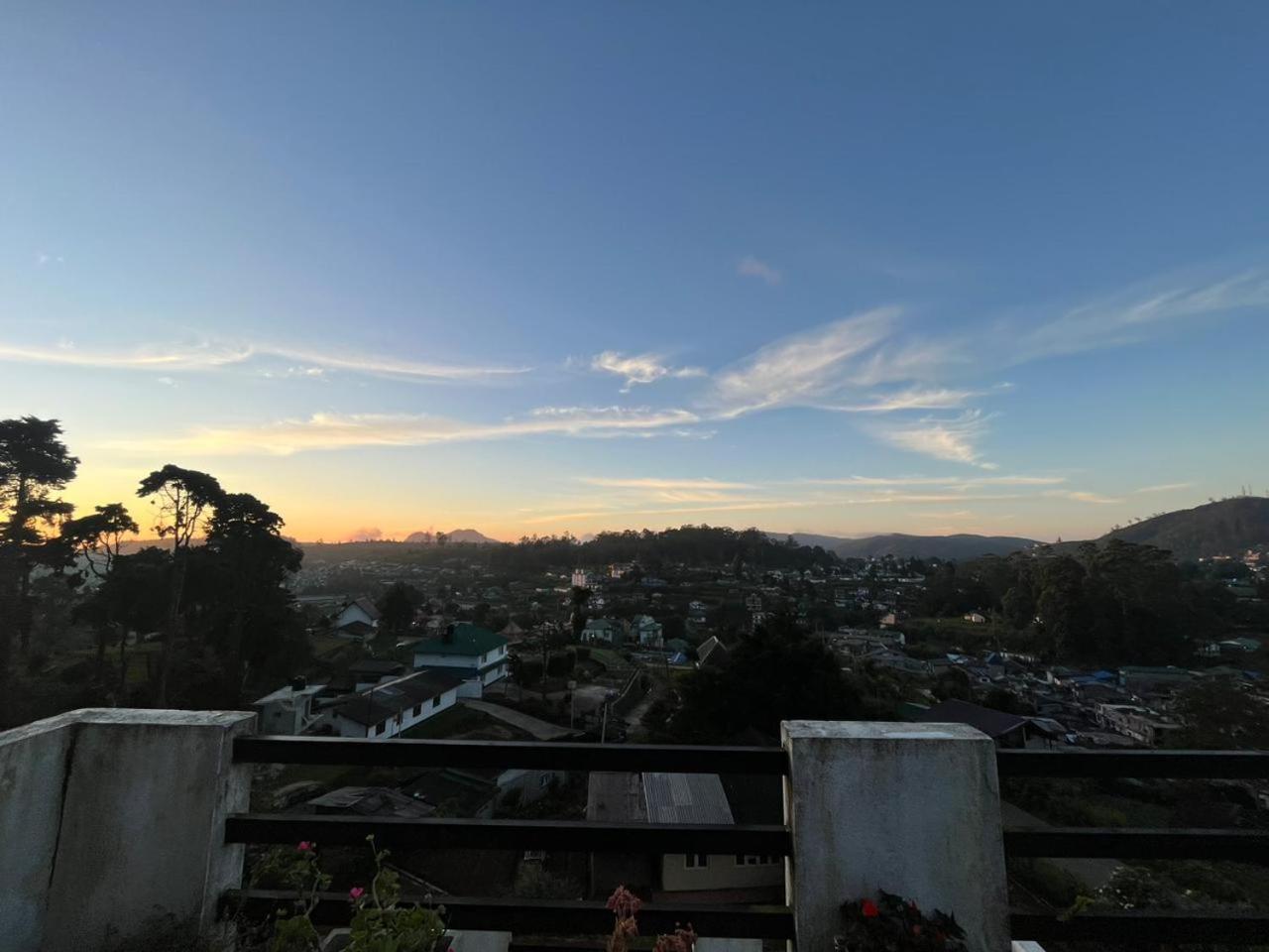 Hotel The Budget White House Nuwara Eliya