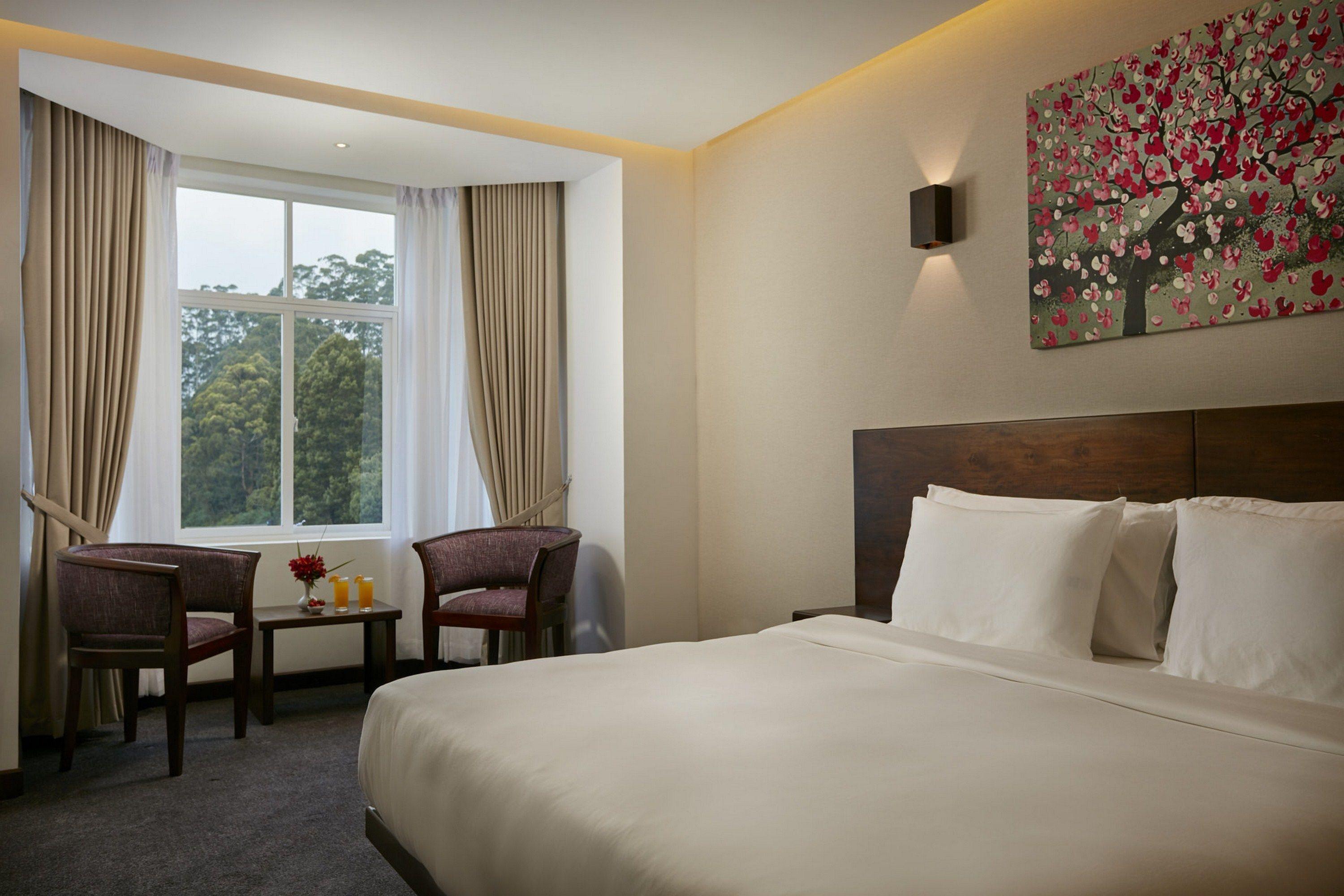 Hotel Galway Heights 4*