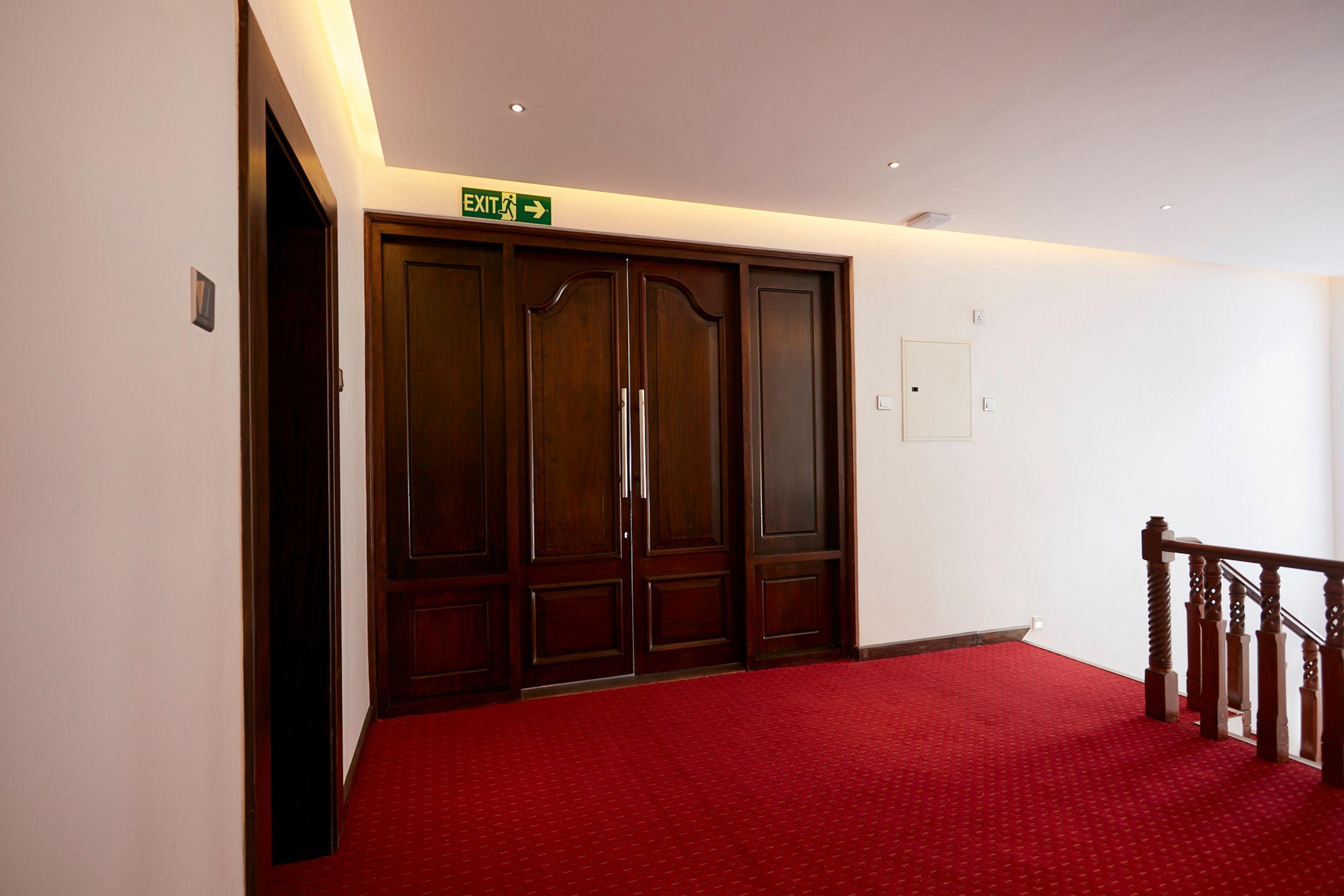 Hotel Galway Heights 4*