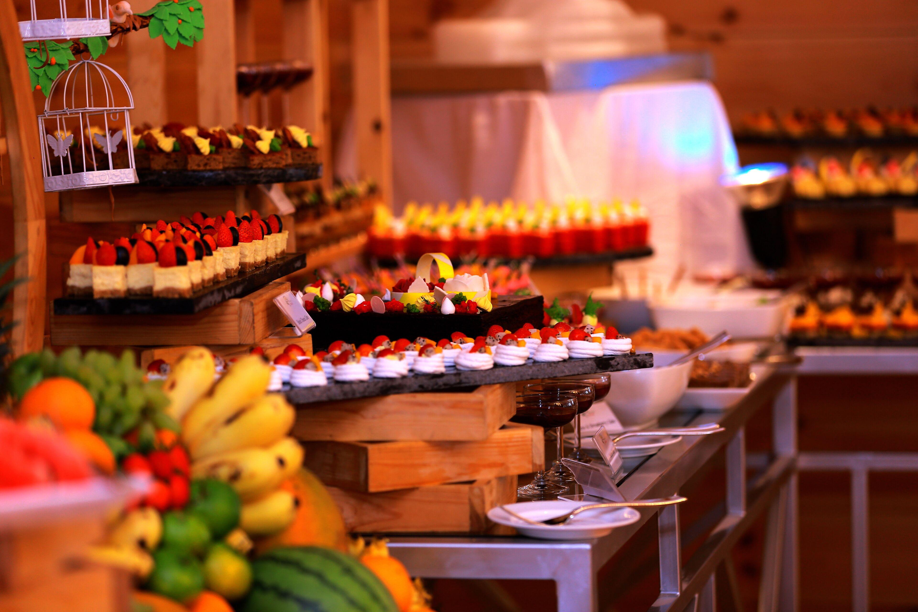 Araliya Red - Budget Friendly Hotel- Where Find Stunning 360 Panoramic View Of Hotel 4*
