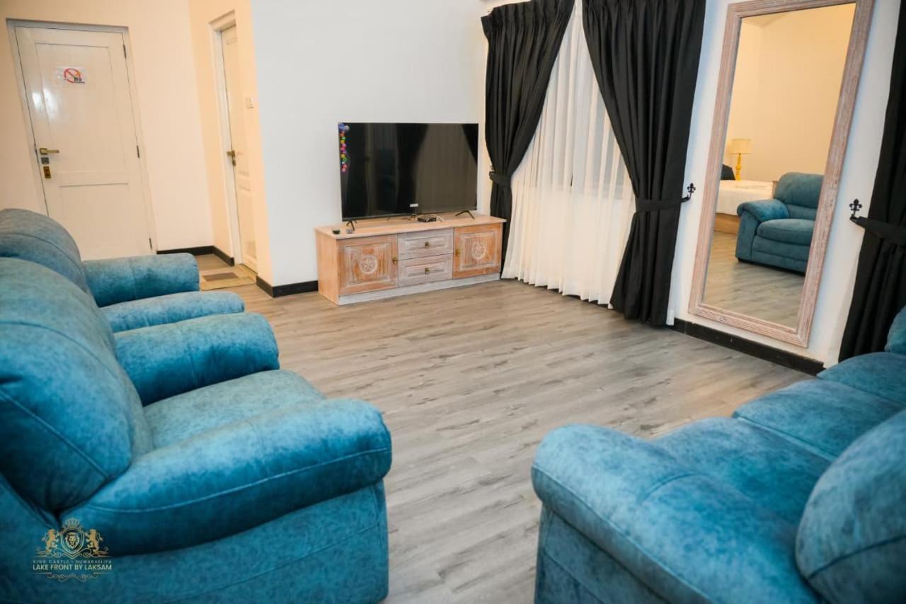 King Castle Front By Laksam Hotel