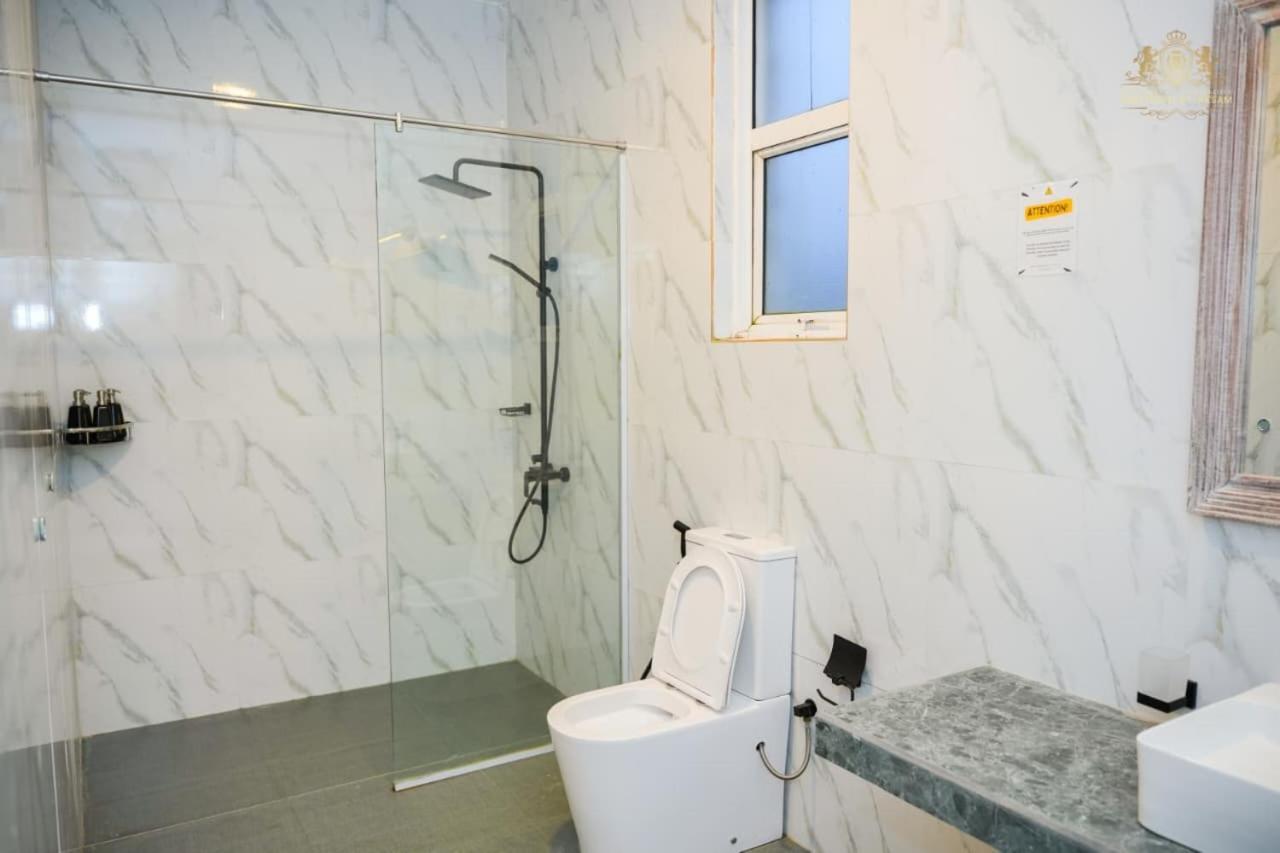 King Castle Front By Laksam