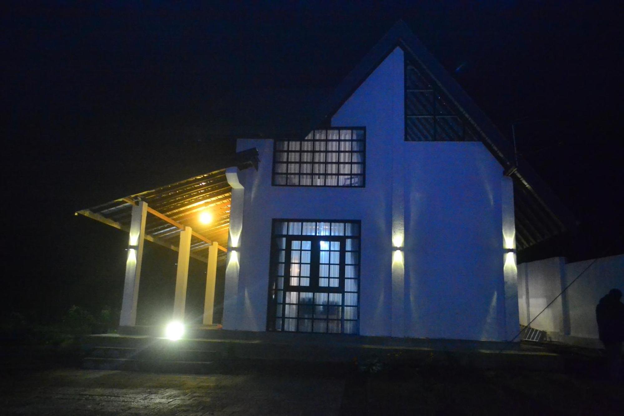 Hotel Sky Breeze Nuwara Eliya, Sri Lanka