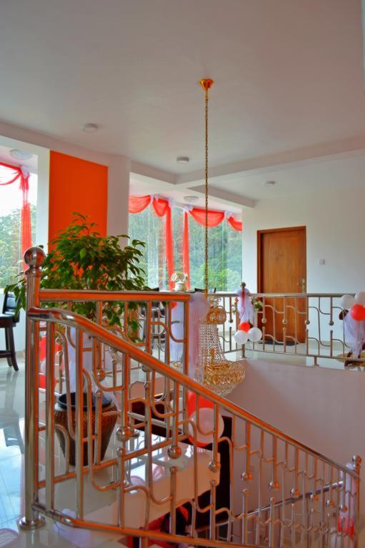 Yoho Toppass Breeze Guest house Nuwara Eliya