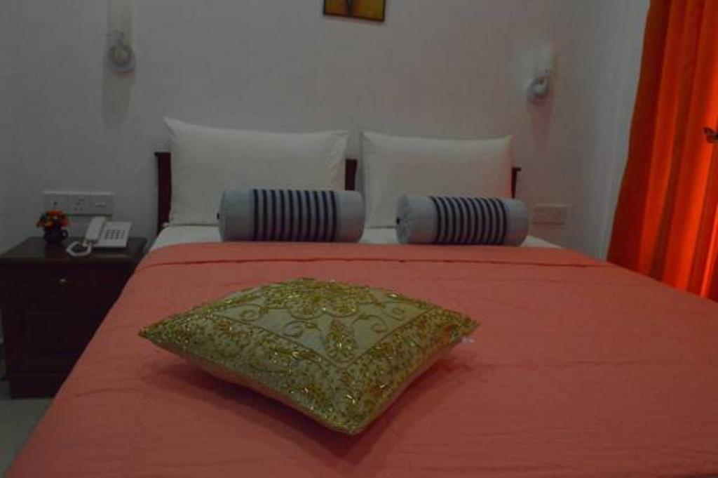 Yoho Toppass Breeze Guest house 2*