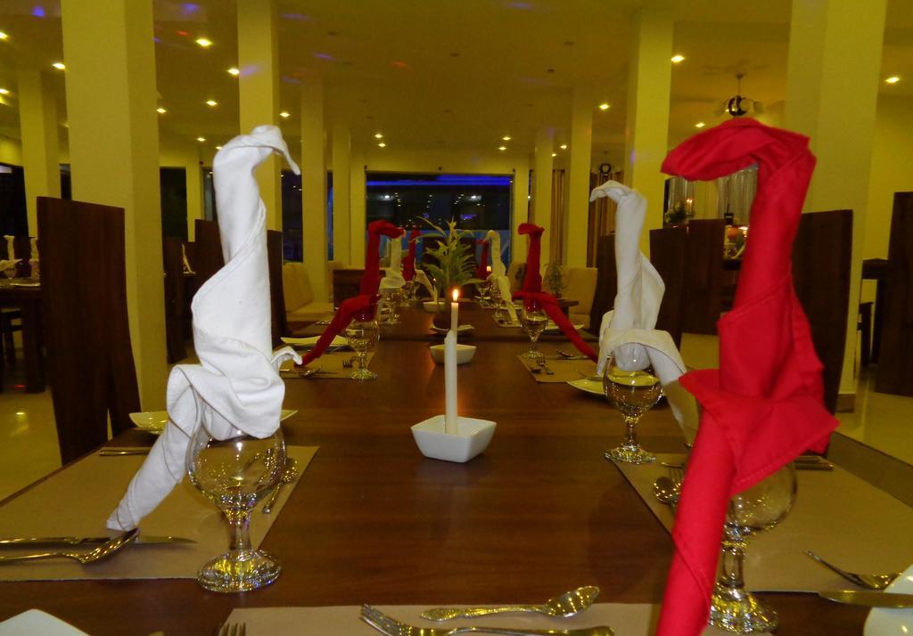 Hotel The Queensburry 4*