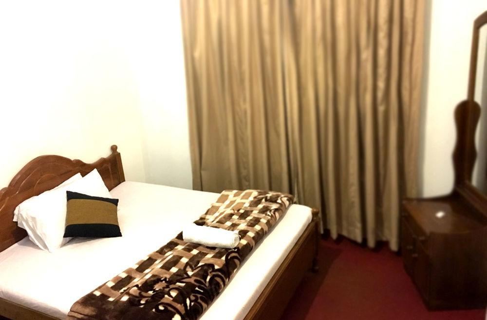 Royal Mount Hotel & Restaurant Nuwara Eliya