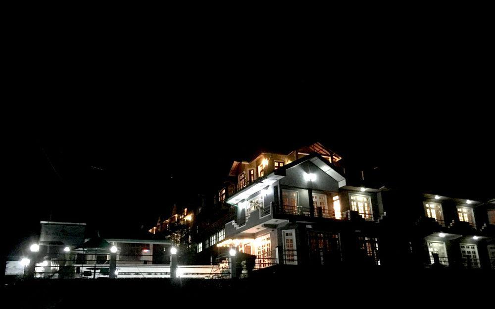 Royal Mount Hotel & Restaurant Apartment