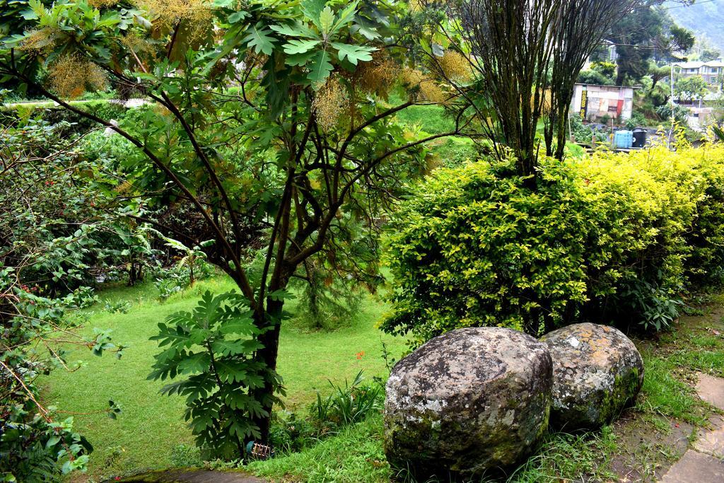 Deepaloka Rest Guest house