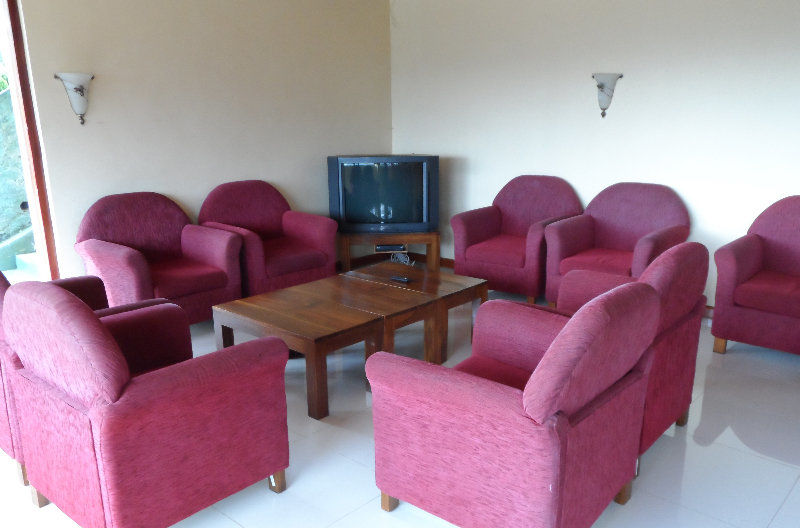 Hotel Tea Bush 3*