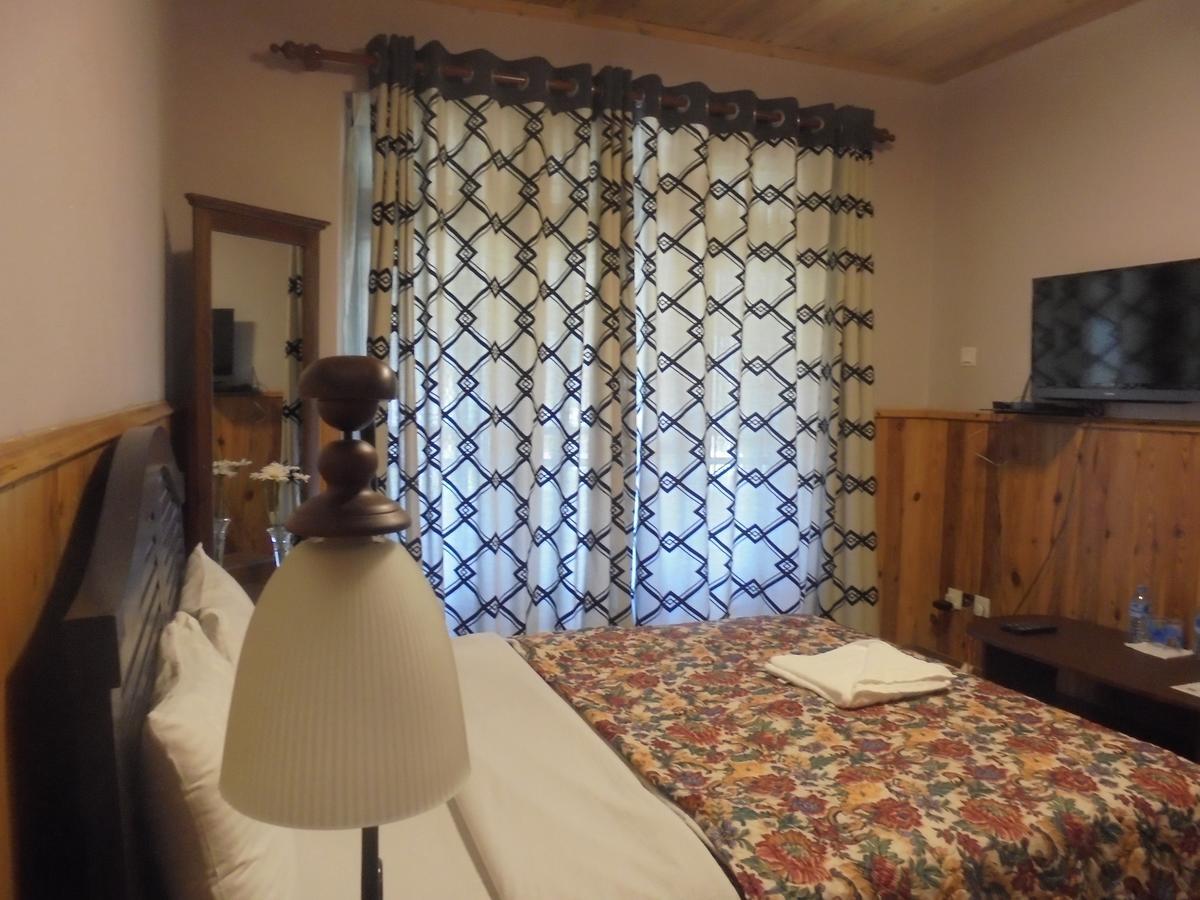 The Hill Town * Nuwara Eliya