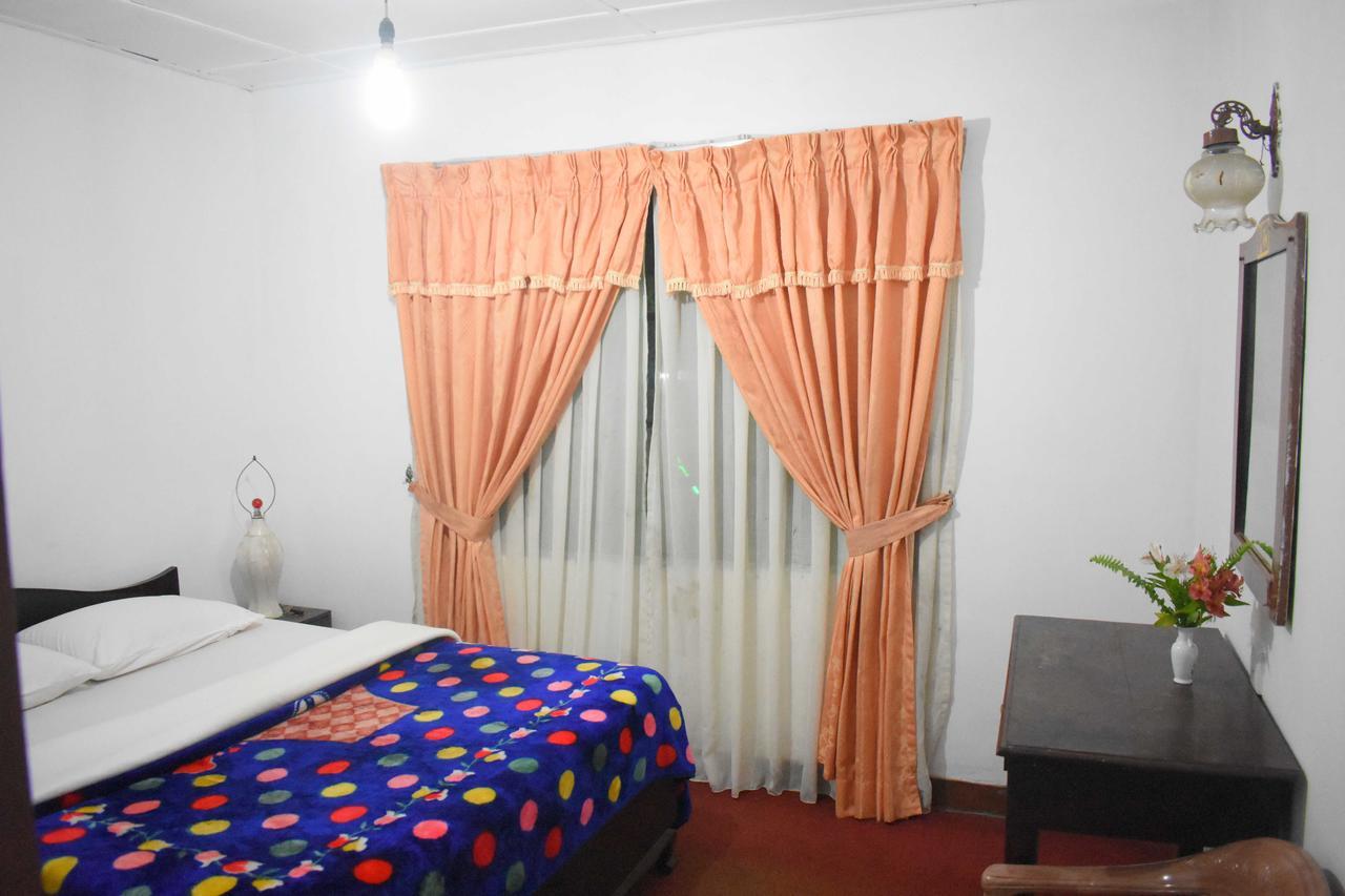 Deepaloka Rest *