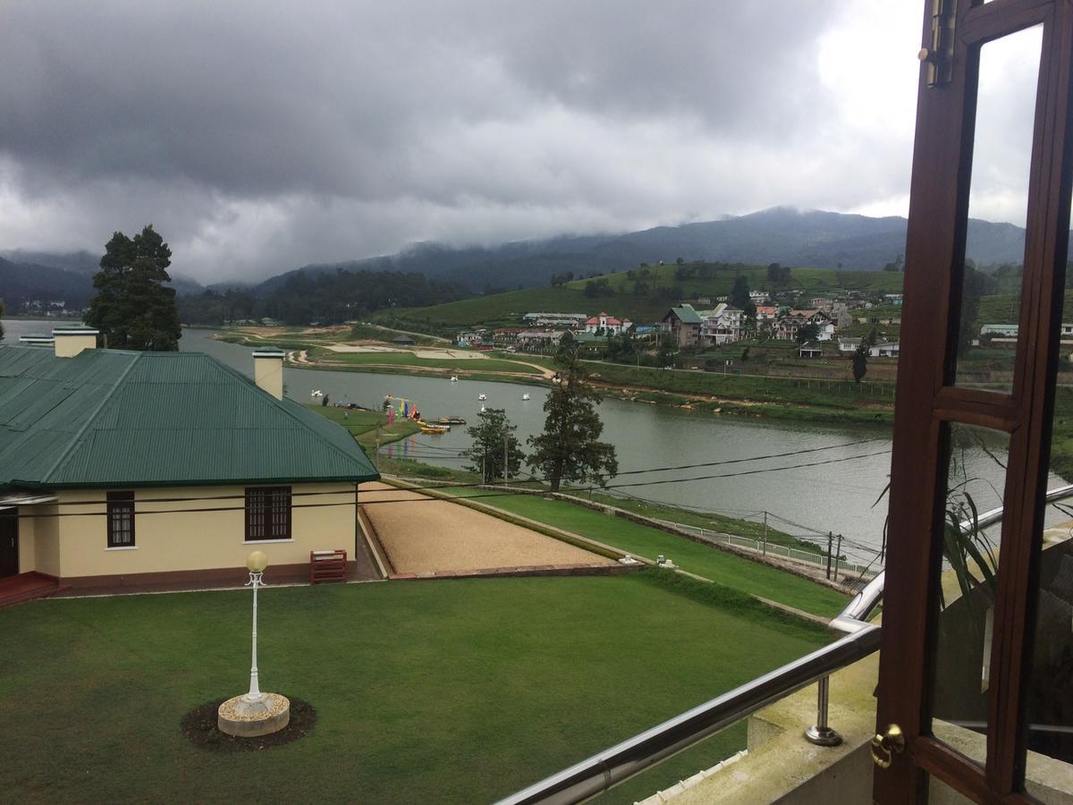 View & 3*