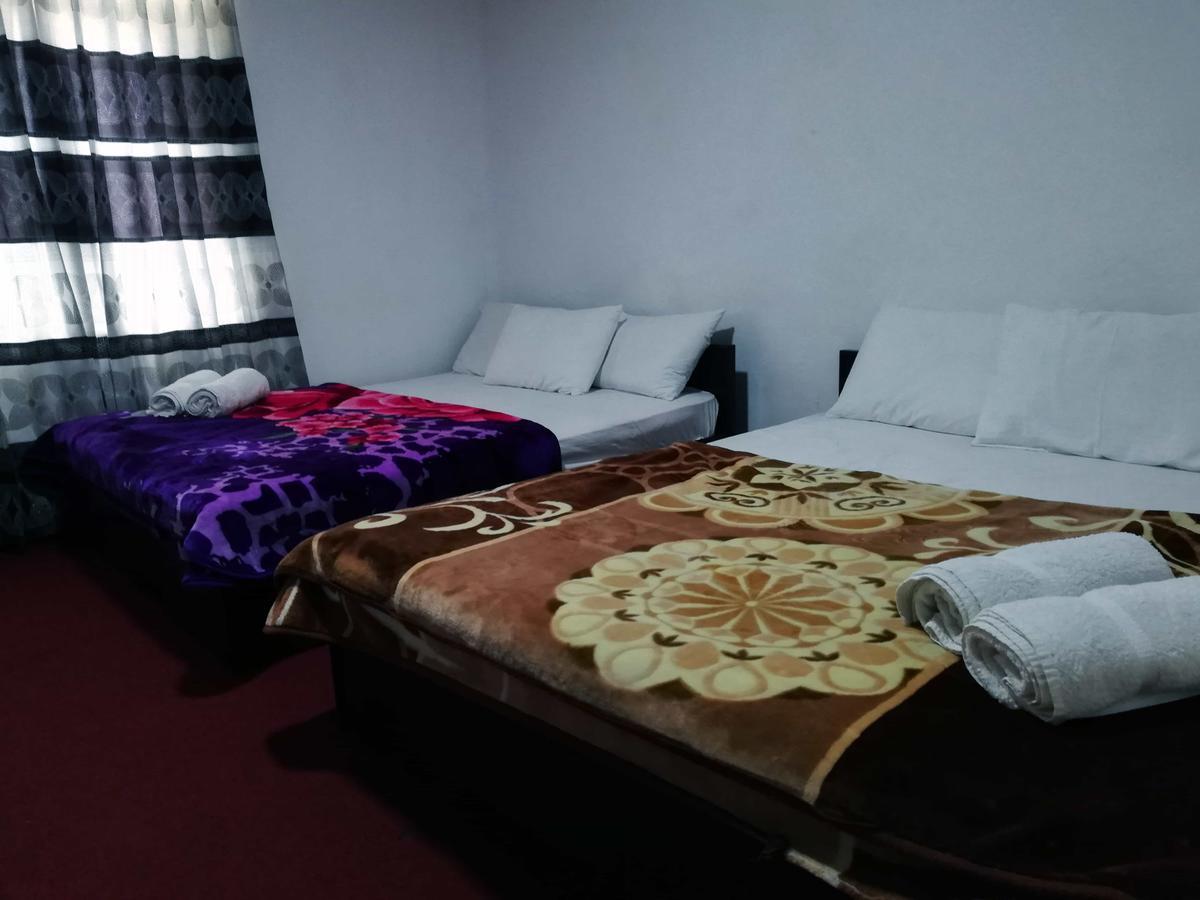 Blooms Lily Hostel *