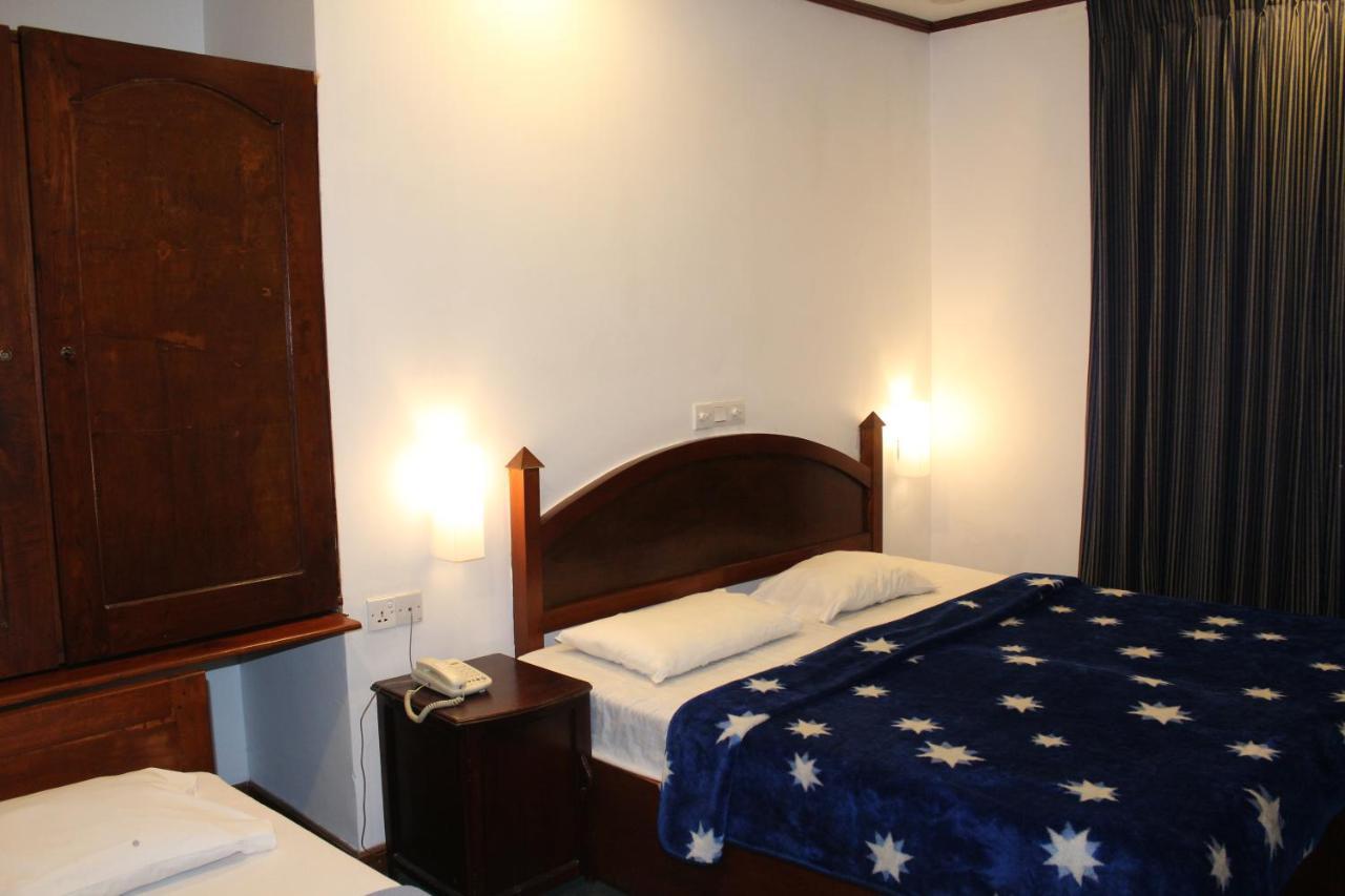 Silver Falls Hotel