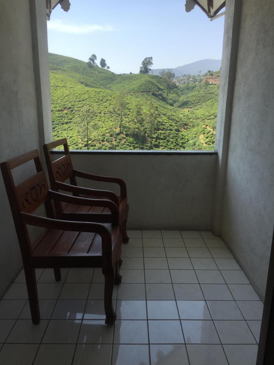 Silver Falls Hotel