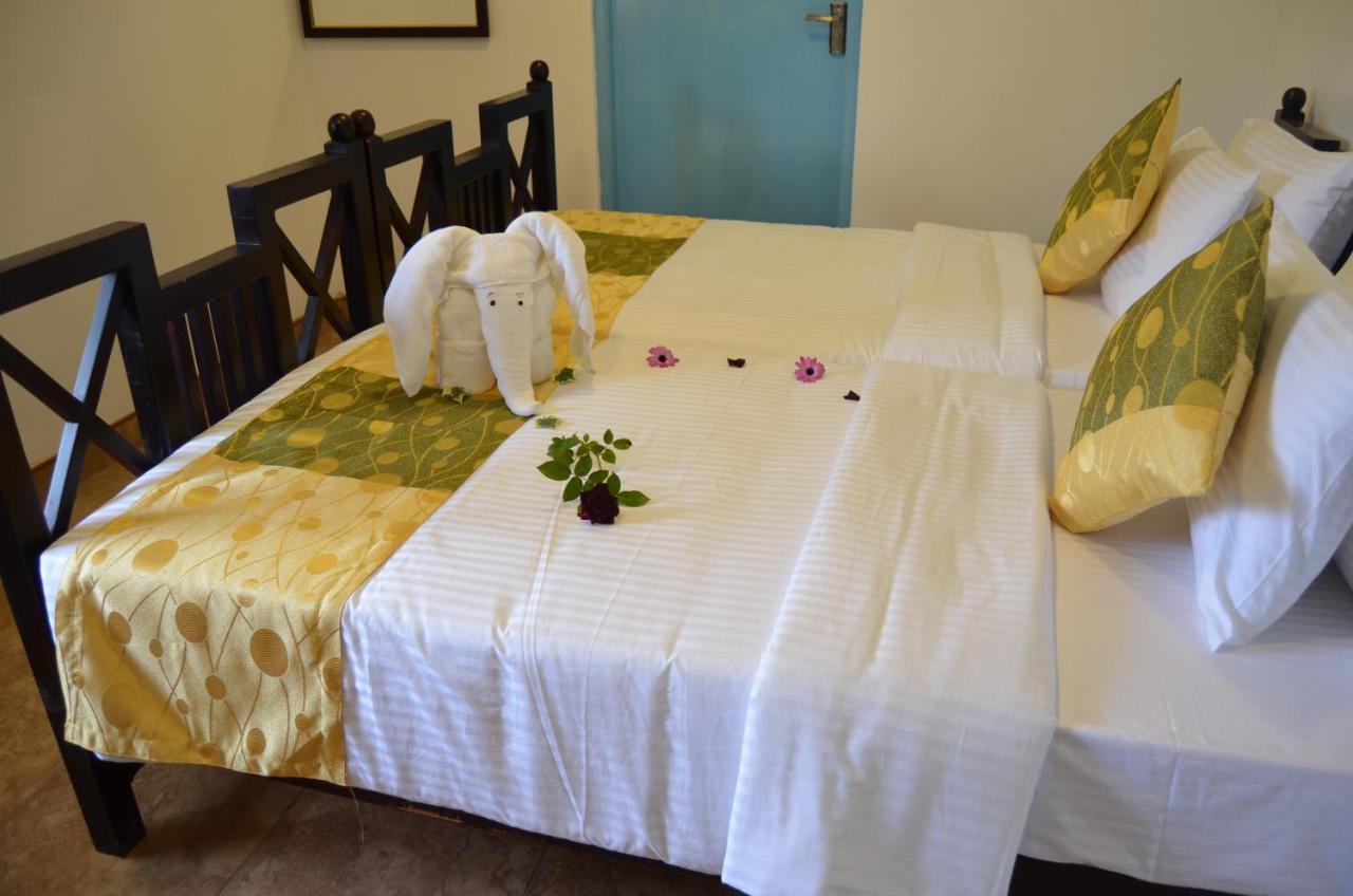 Villa Golden Grove Villa, No 51, Katumana,