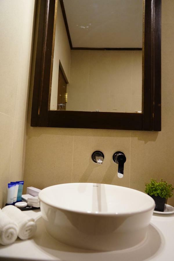 The Ramp Hotel Nuwara Eliya