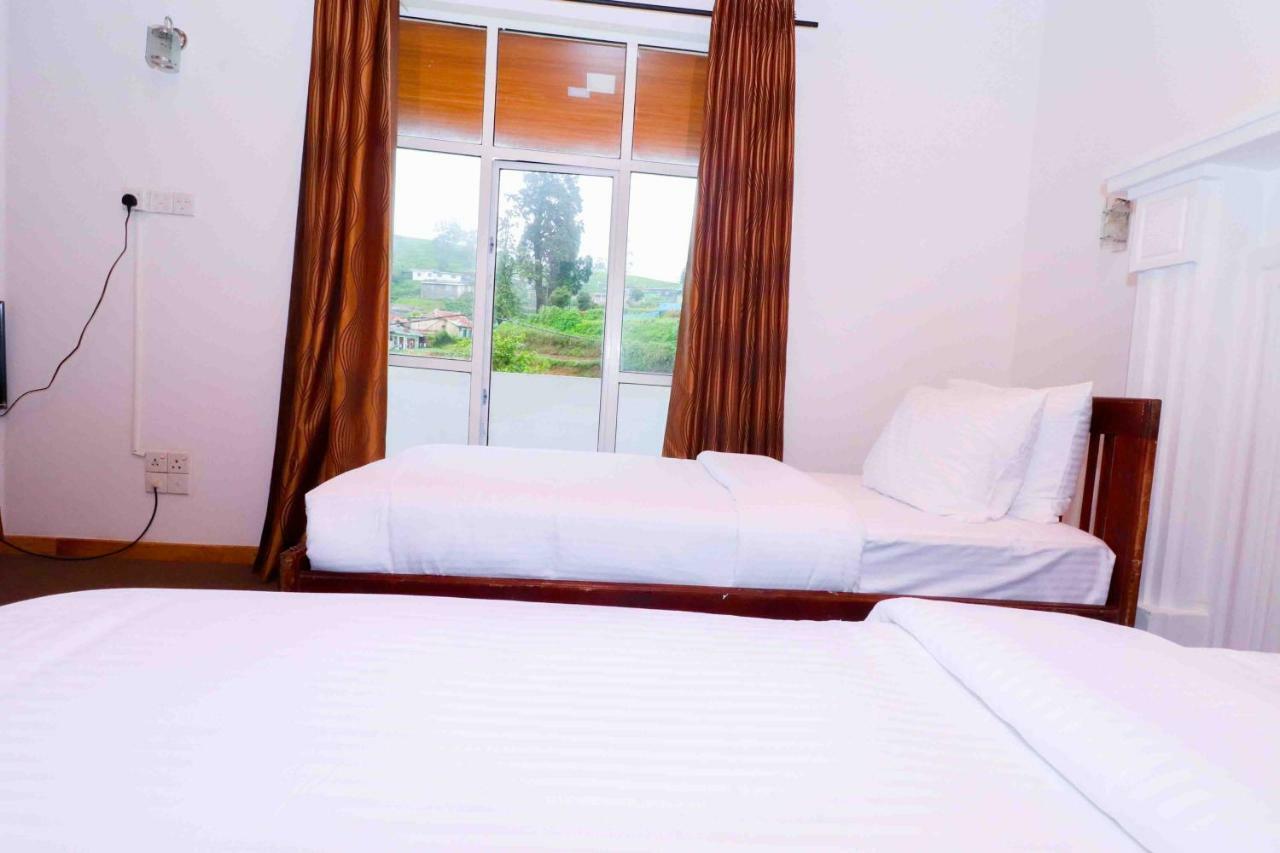 Hotel Yoho Pello