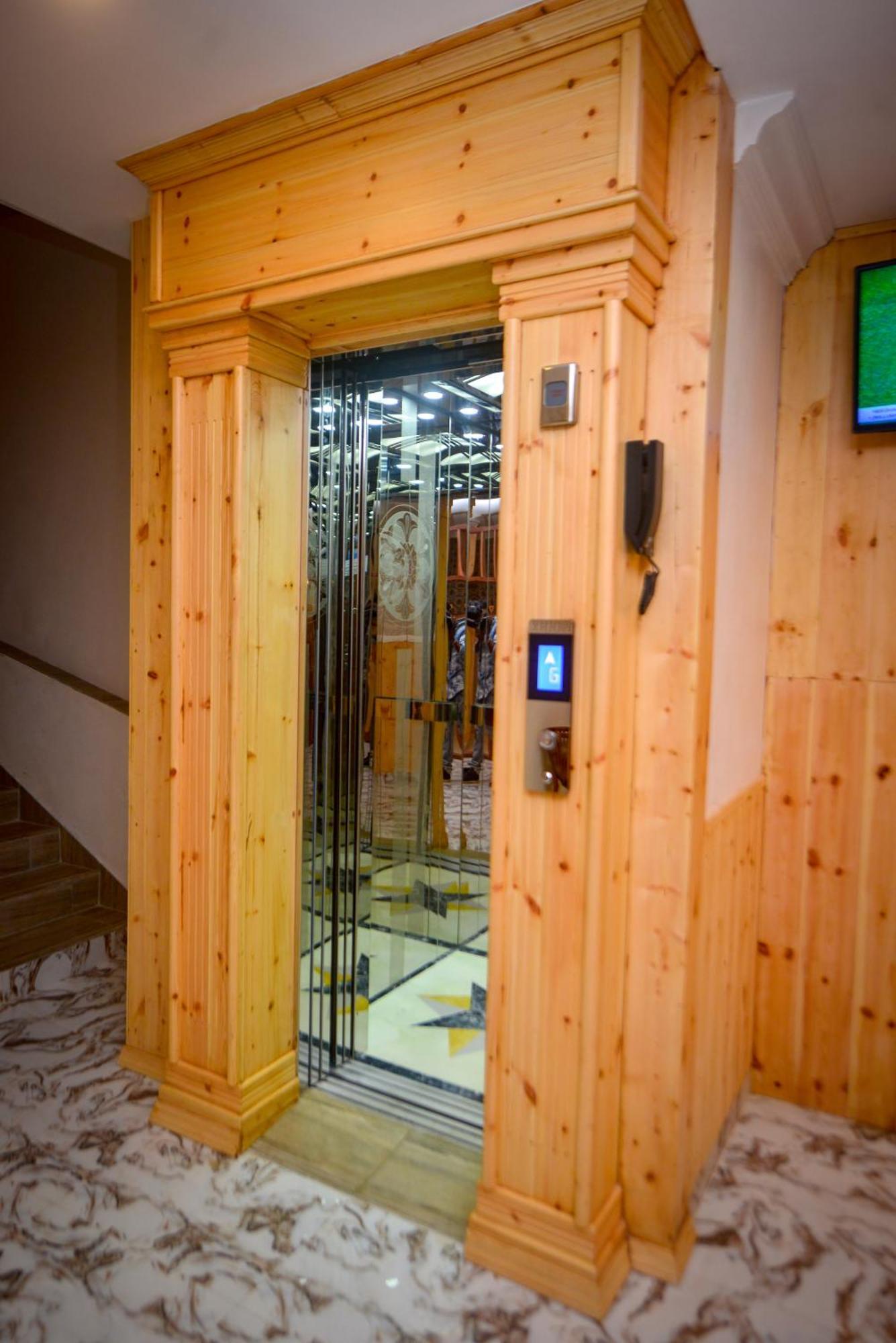Hotel Galaxy Grand
