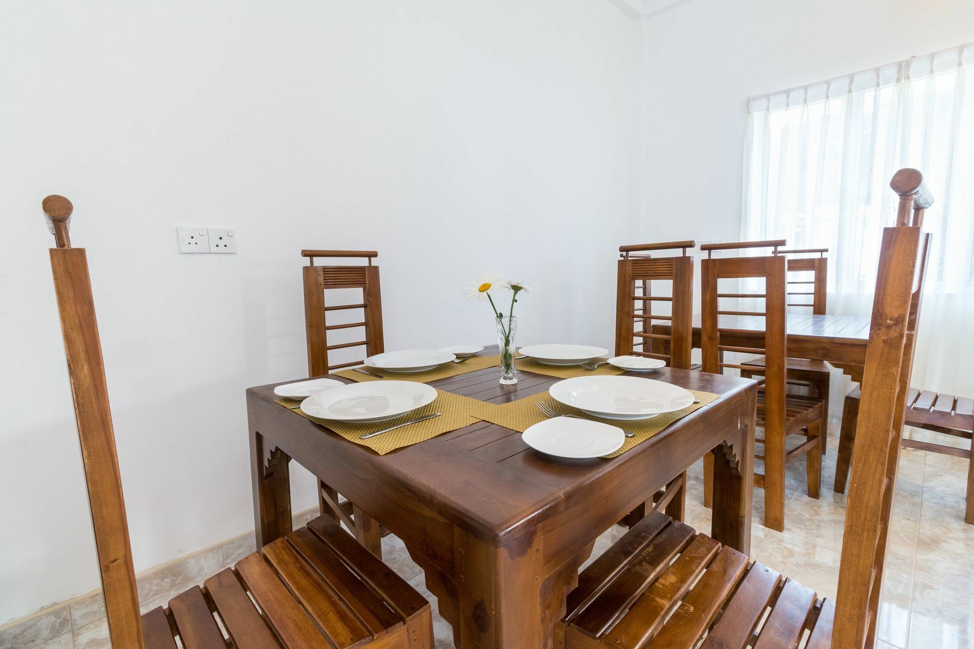 Hotel Aaradhya 2*