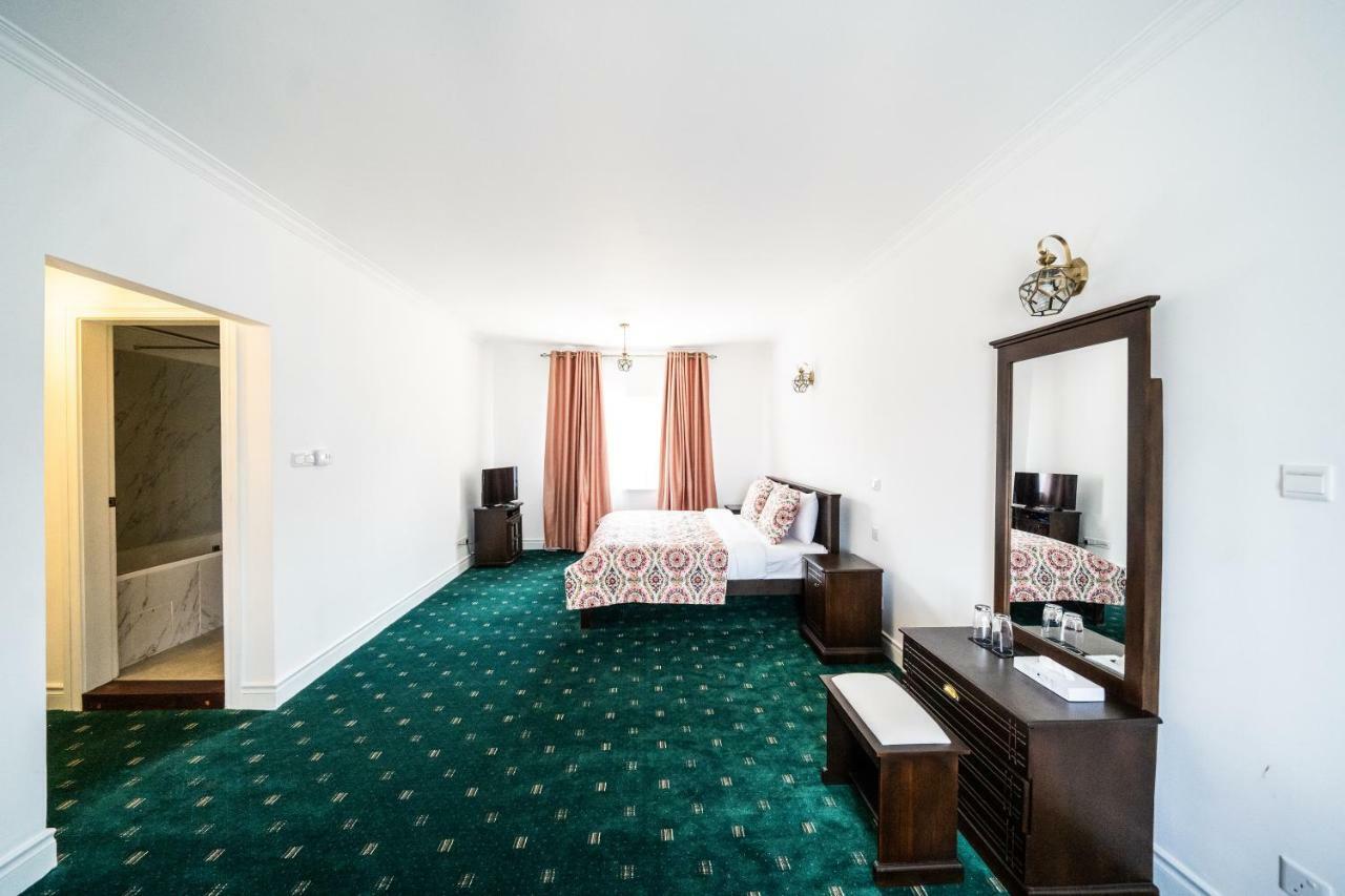 Hotel Rose Manor 5*