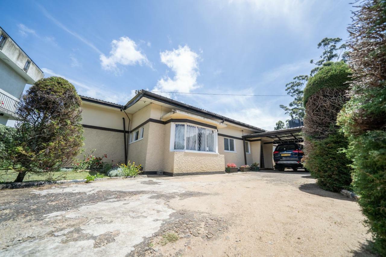 Villa Hillsborough *