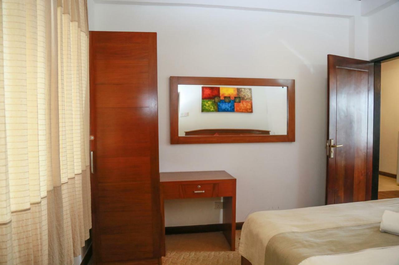 Ashley Services Hotel *