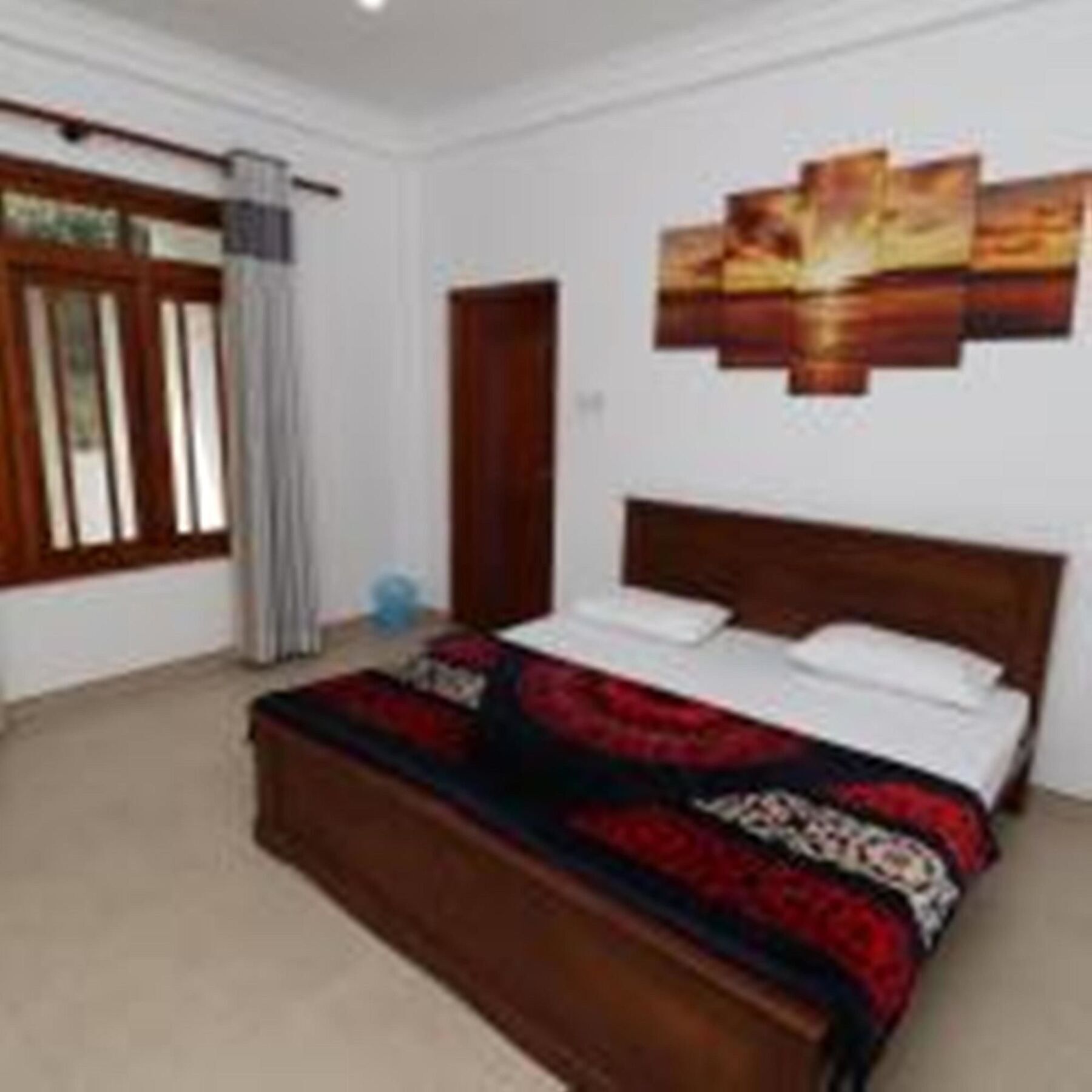 Yoho Bloomsberry Bunglow Villa *